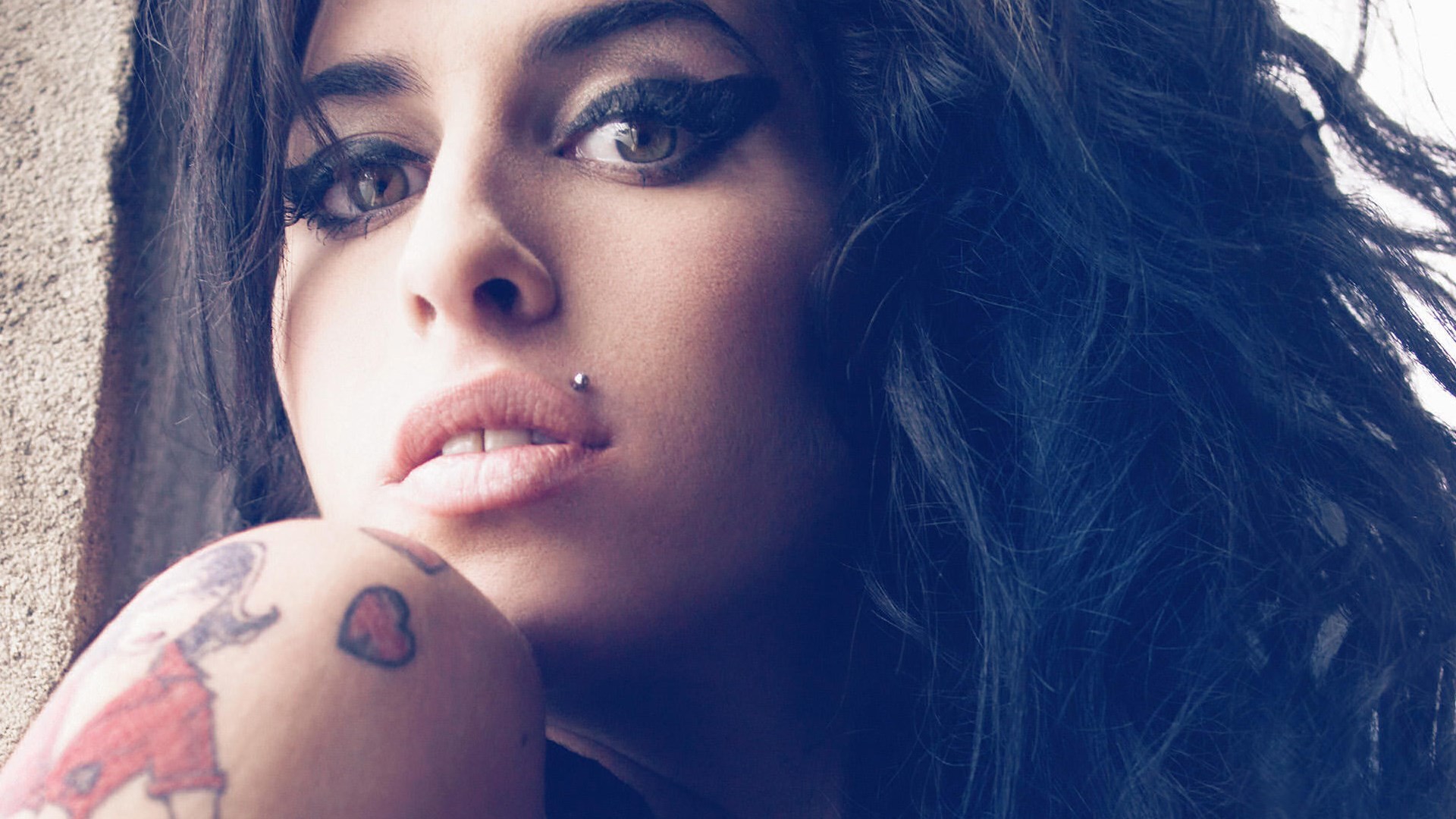 Amy Winehouse Wallpapers.