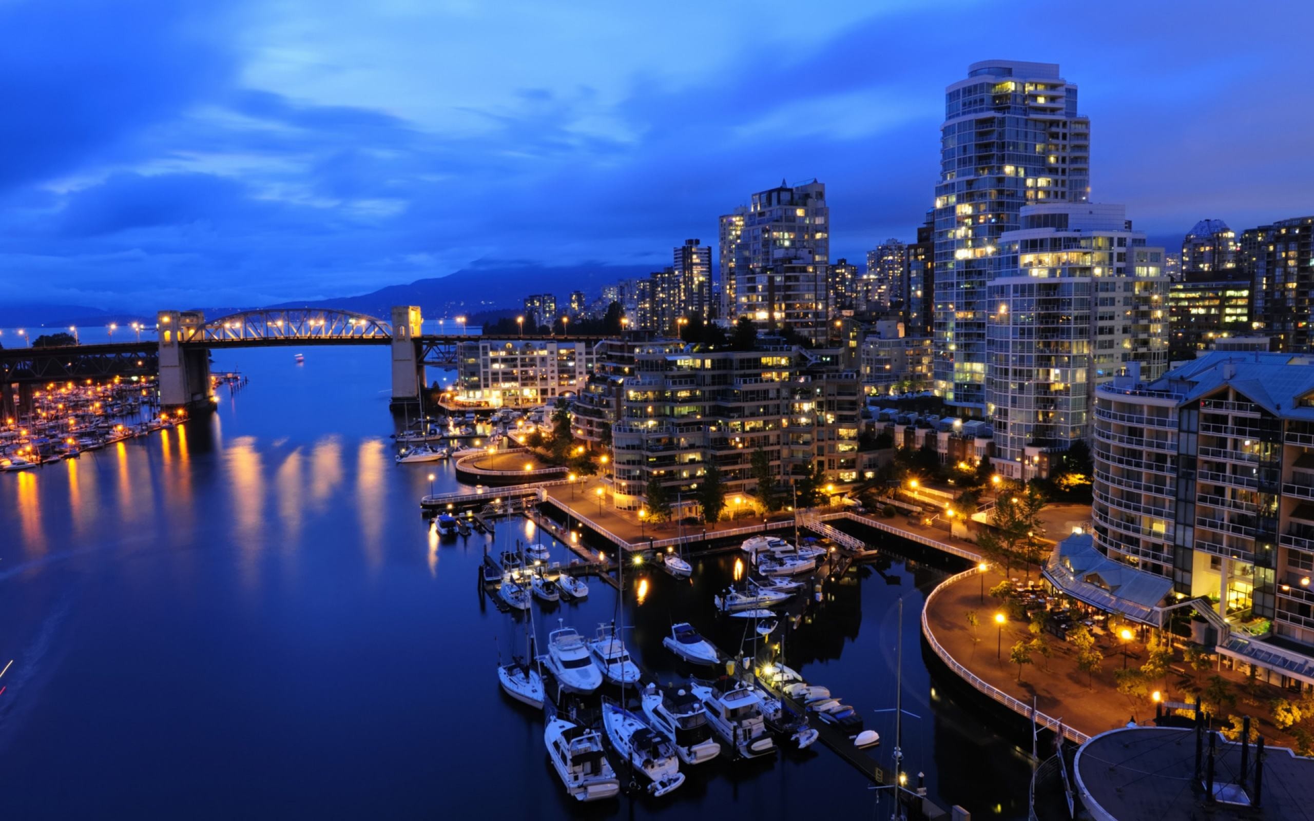 2560x1600 Vancouver Cityscape