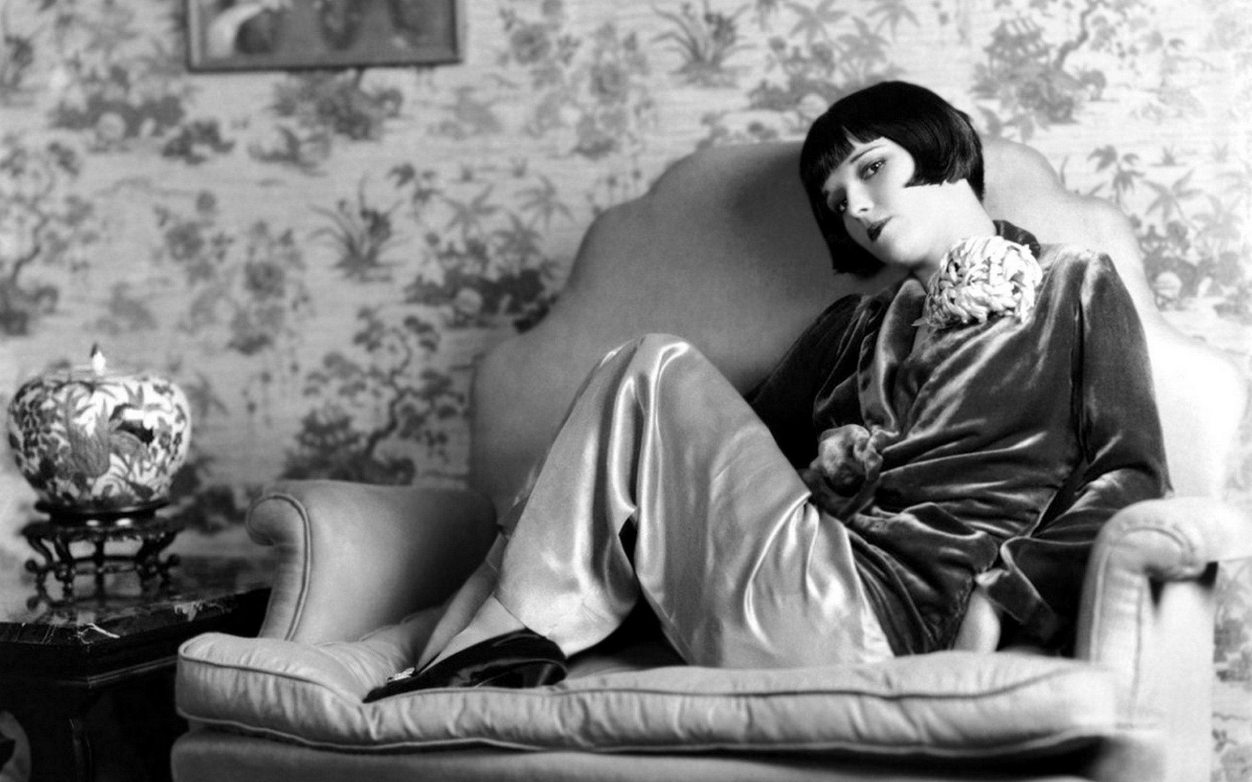2560x1600 Louise Widescreen Wallpaper. . HD Wallpaper and background images in the Louise  Brooks club tagged
