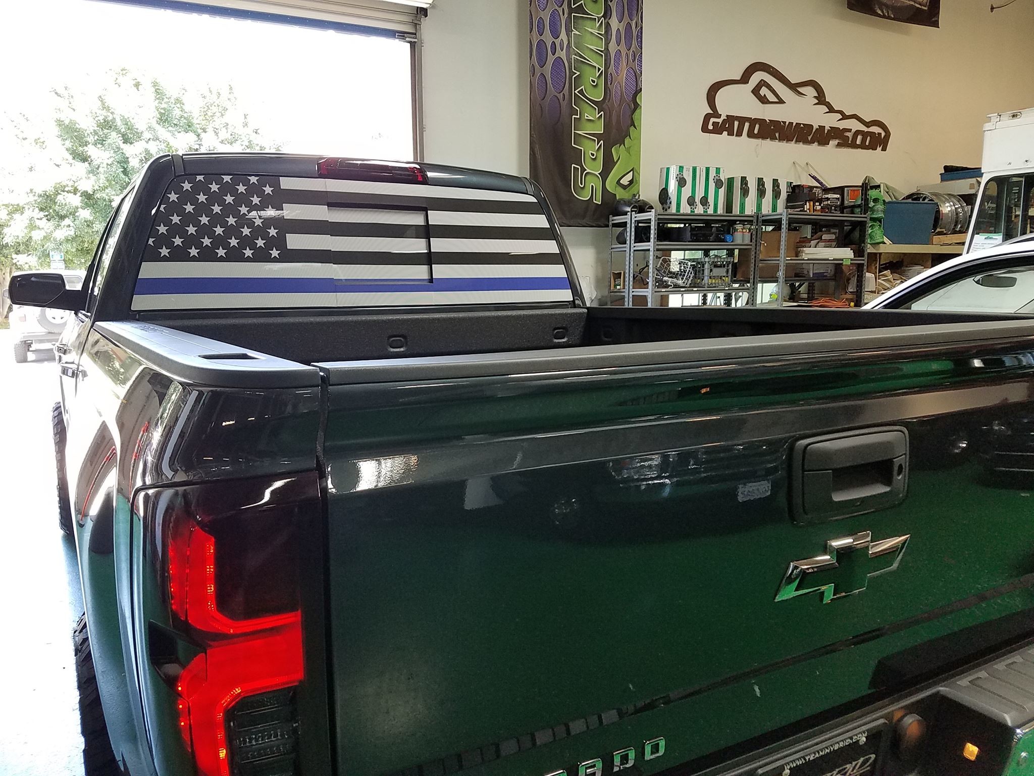2048x1536 Thin Blue Line Flag – Chevy Silverado Window Perf