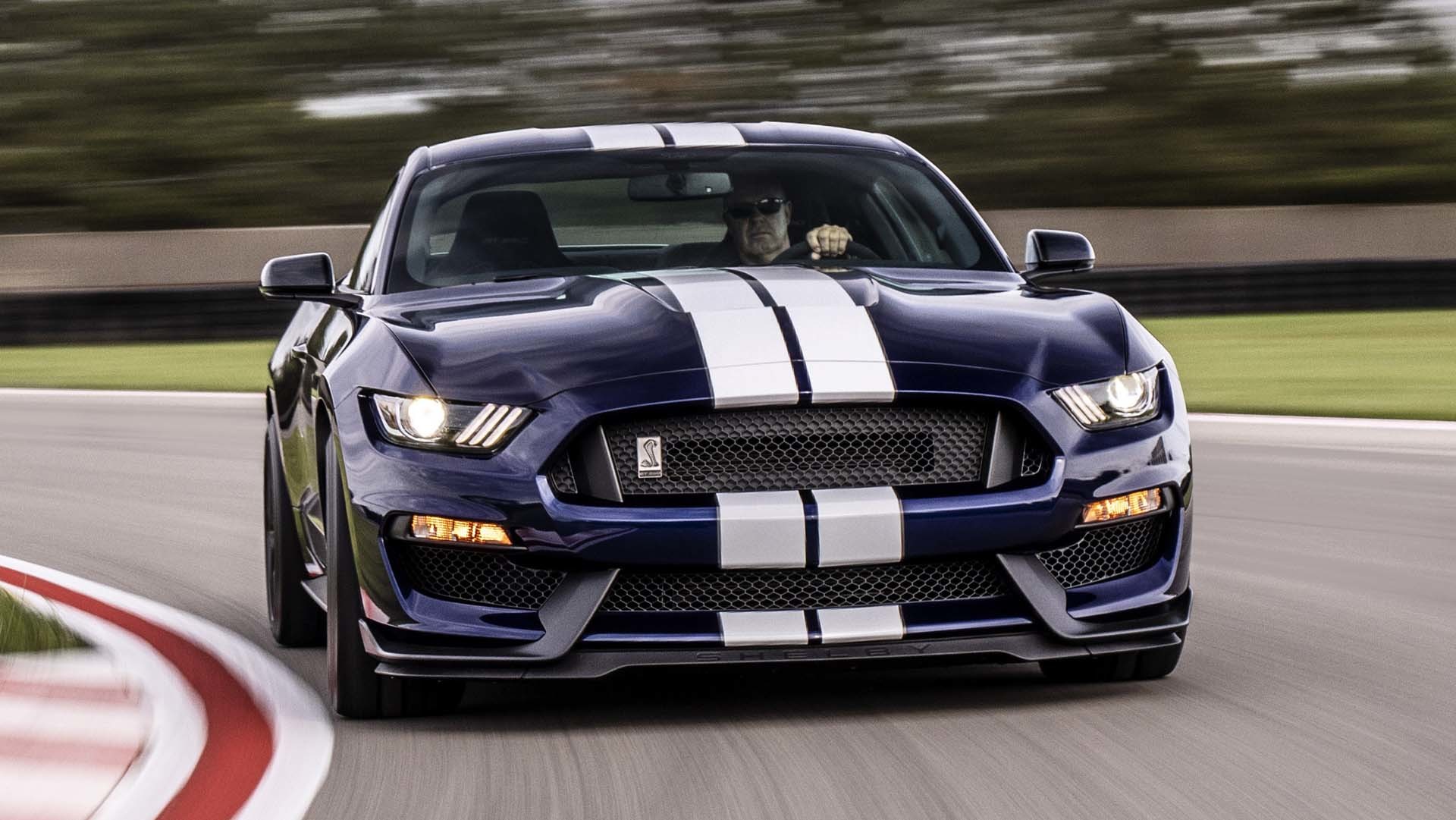 1920x1081 Top 2019 Ford Mustang Shelby Gt 350 Wallpaper