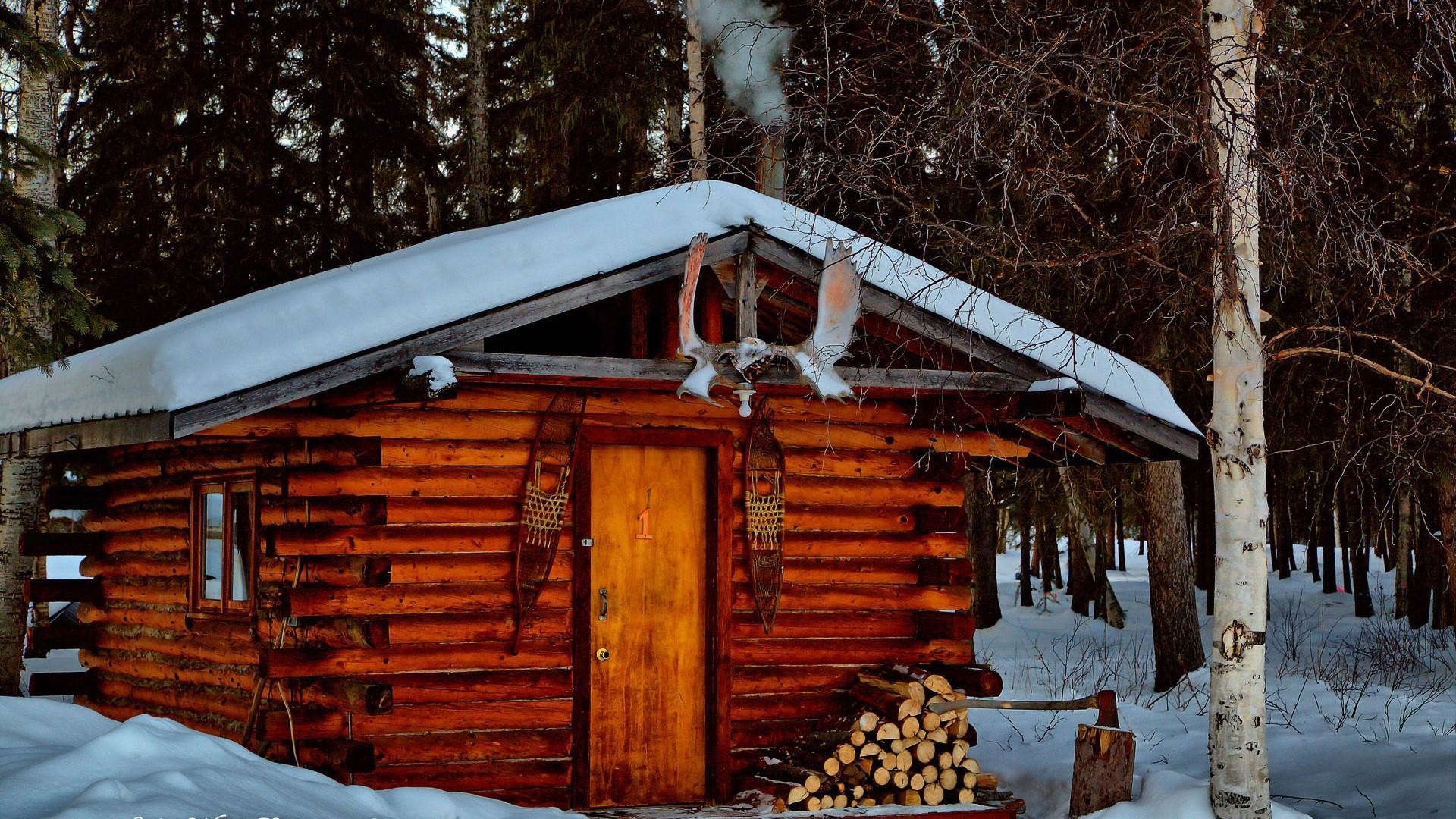 1920x1080 Winter log cabin in Alaska wallpaper