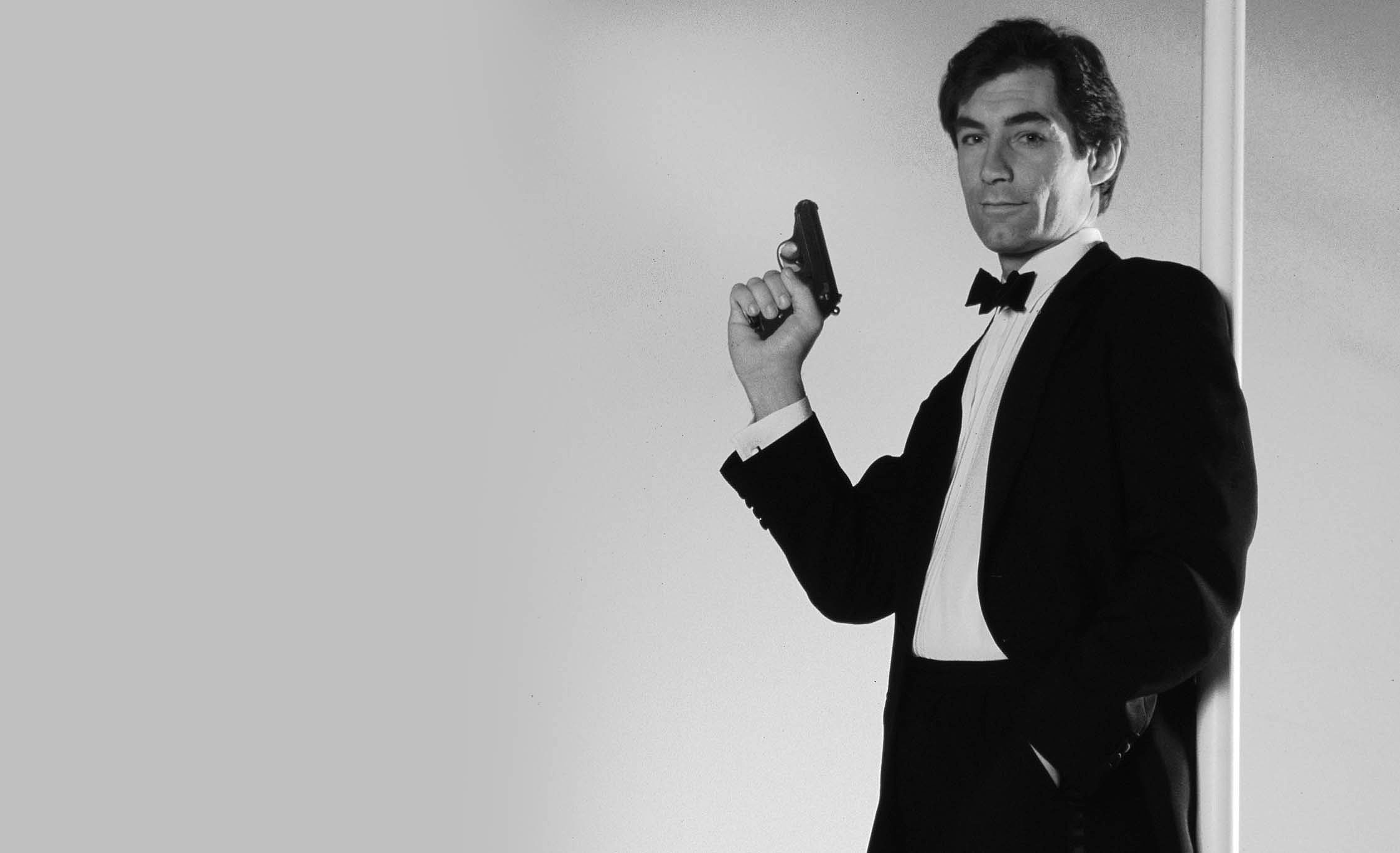 2250x1371 Find out more about the actors who've played 007