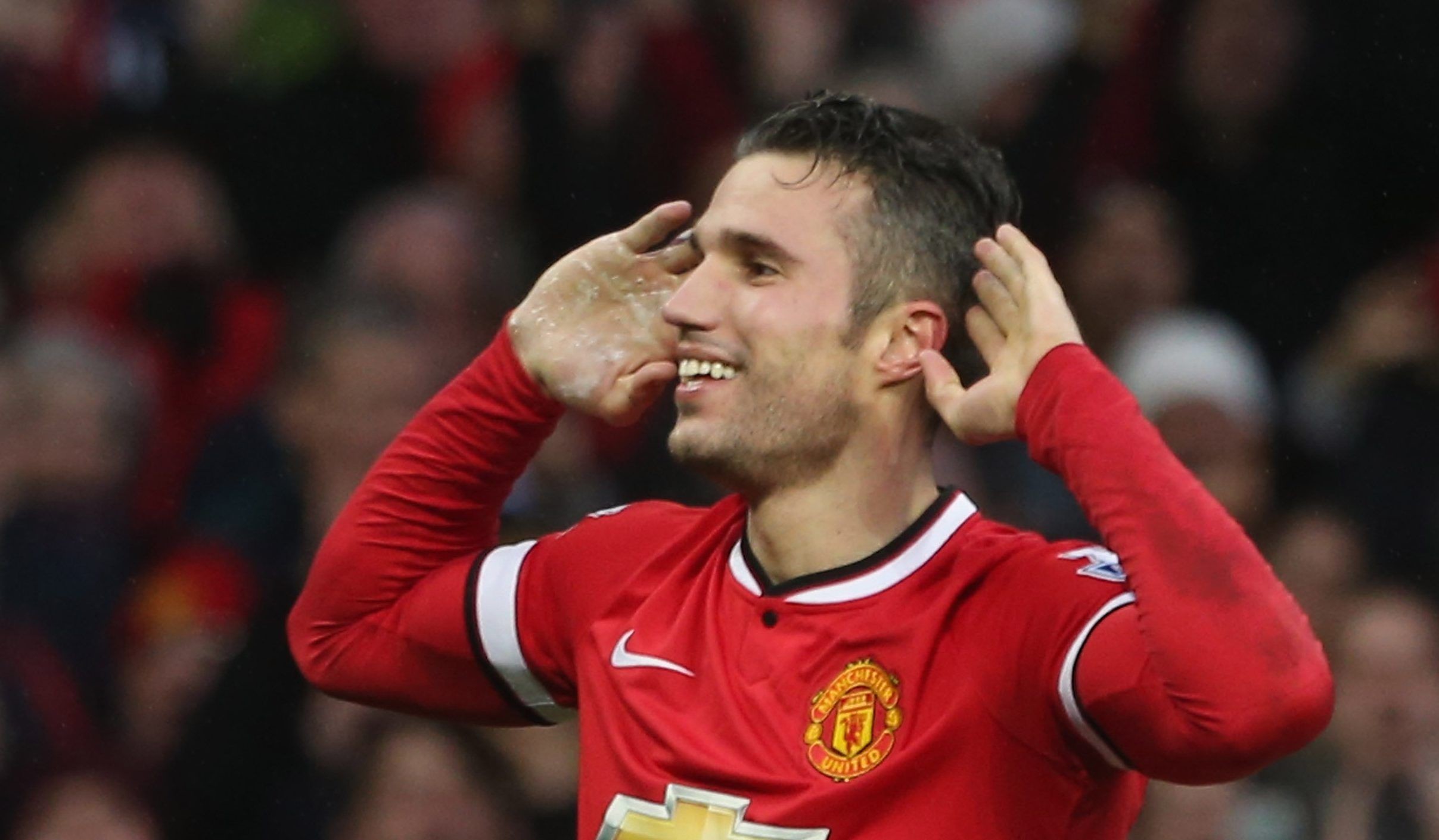 2415x1410 Manchester United finally pay tribute to Robin van Persie ahead of his Old  Trafford return