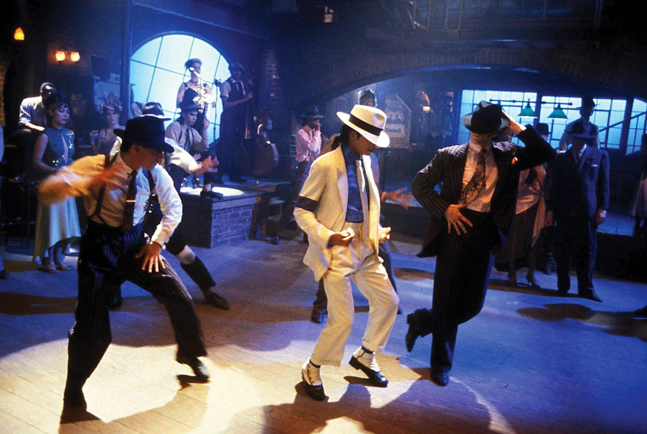 2200x1475 Smooth C Breezy: Chris Brown Channels 'Bad' Era Michael Jackson ...