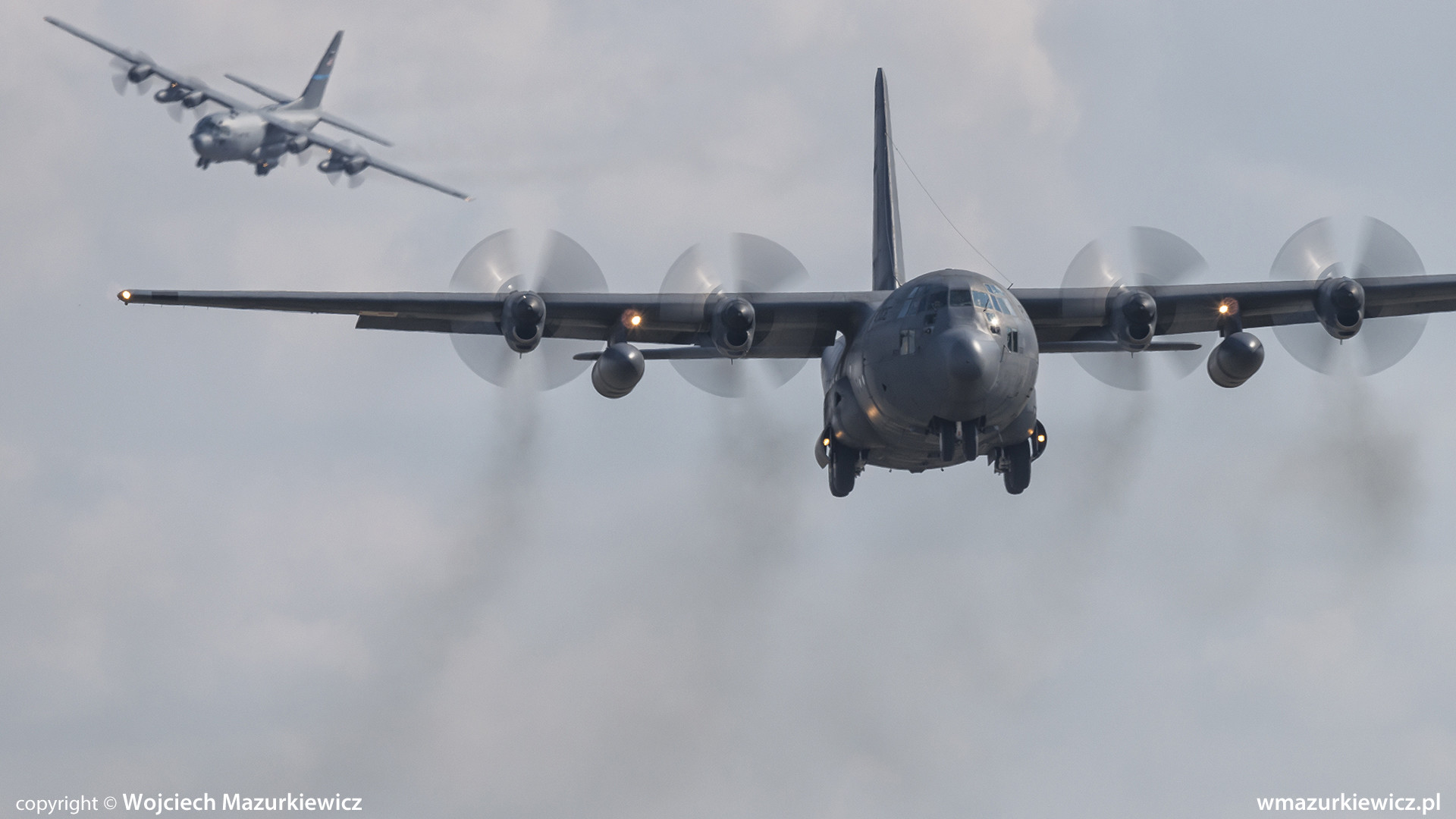 1920x1080 U.S. and Polish Hercules trained to perform cargo drops while evading  MiG-29 interception during exercise in Poland