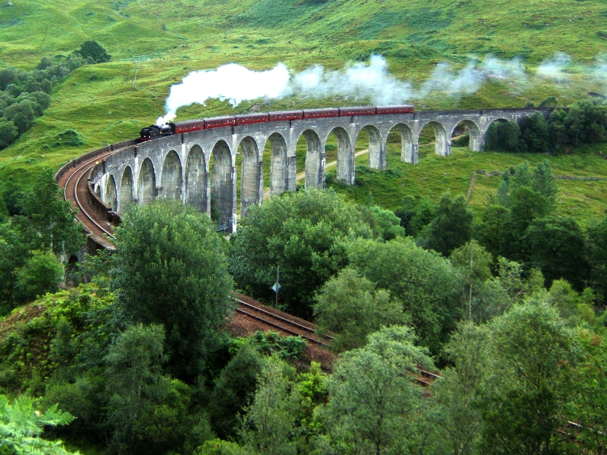 2304x1728 Harry Potter (Glenfinnan Viaduct, Scotland) Wallpaper HD Wallpaper From  Gallsource.com