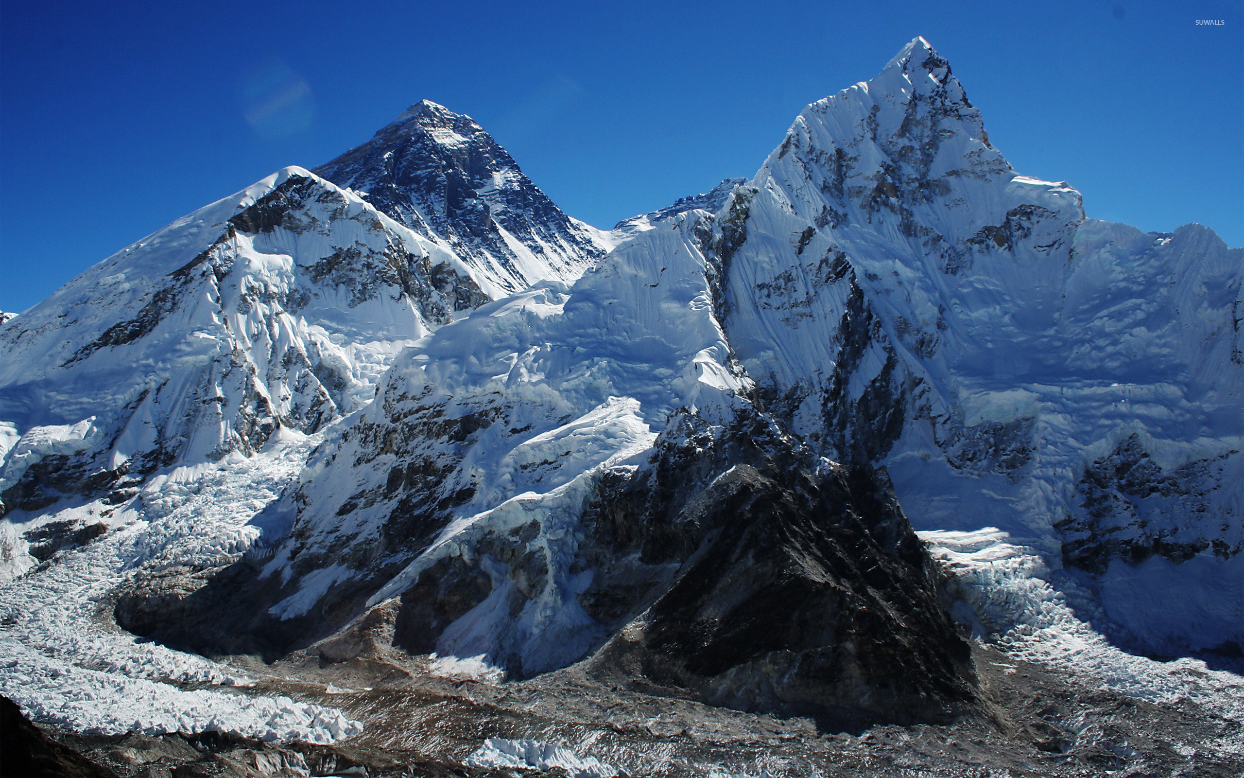 2560x1600 Mount Everest wallpaper