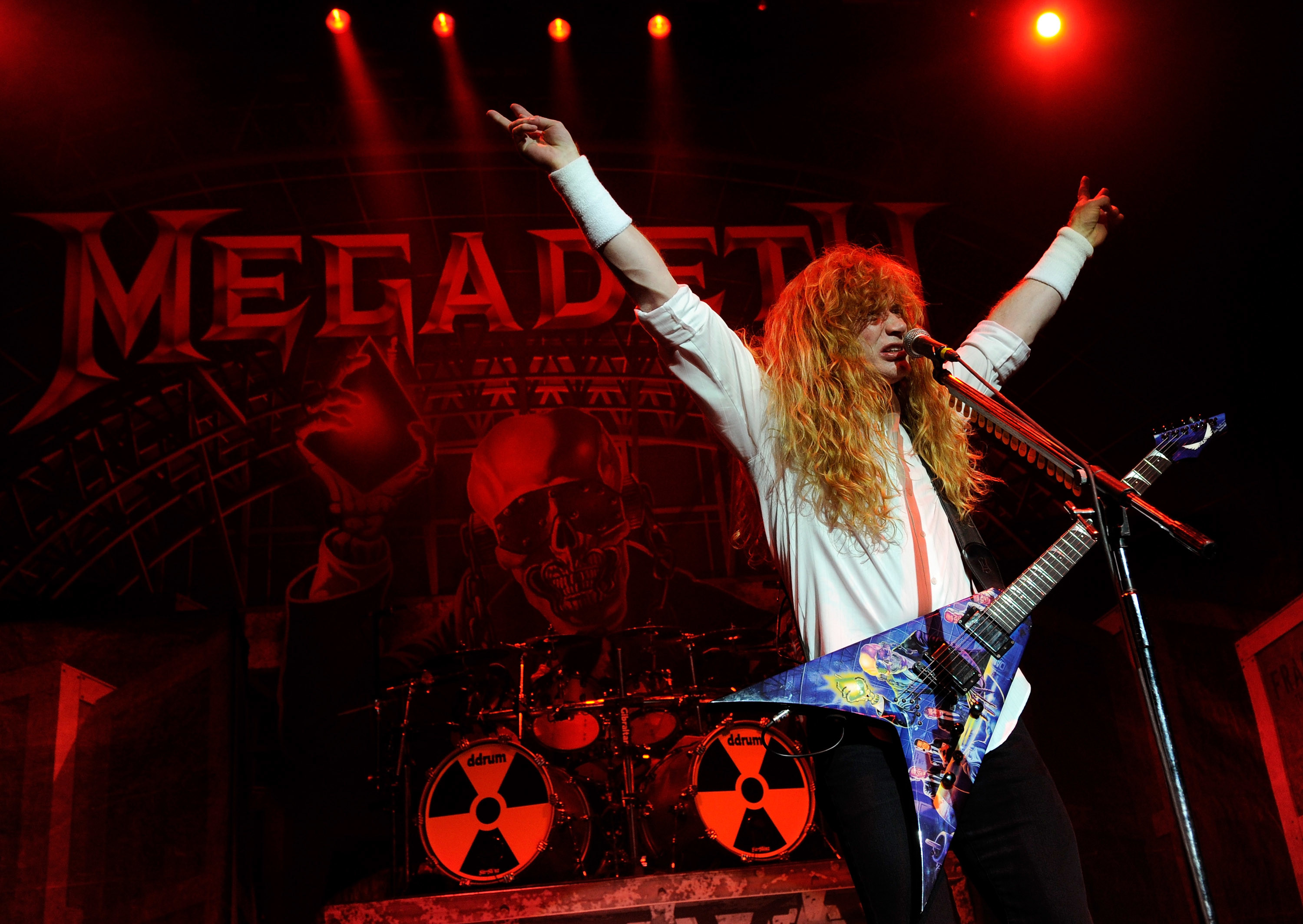 3000x2128 LAS VEGAS - OCTOBER 20: Megadeth frontman Dave Mustaine performs during the  Jagermeister Fall Music