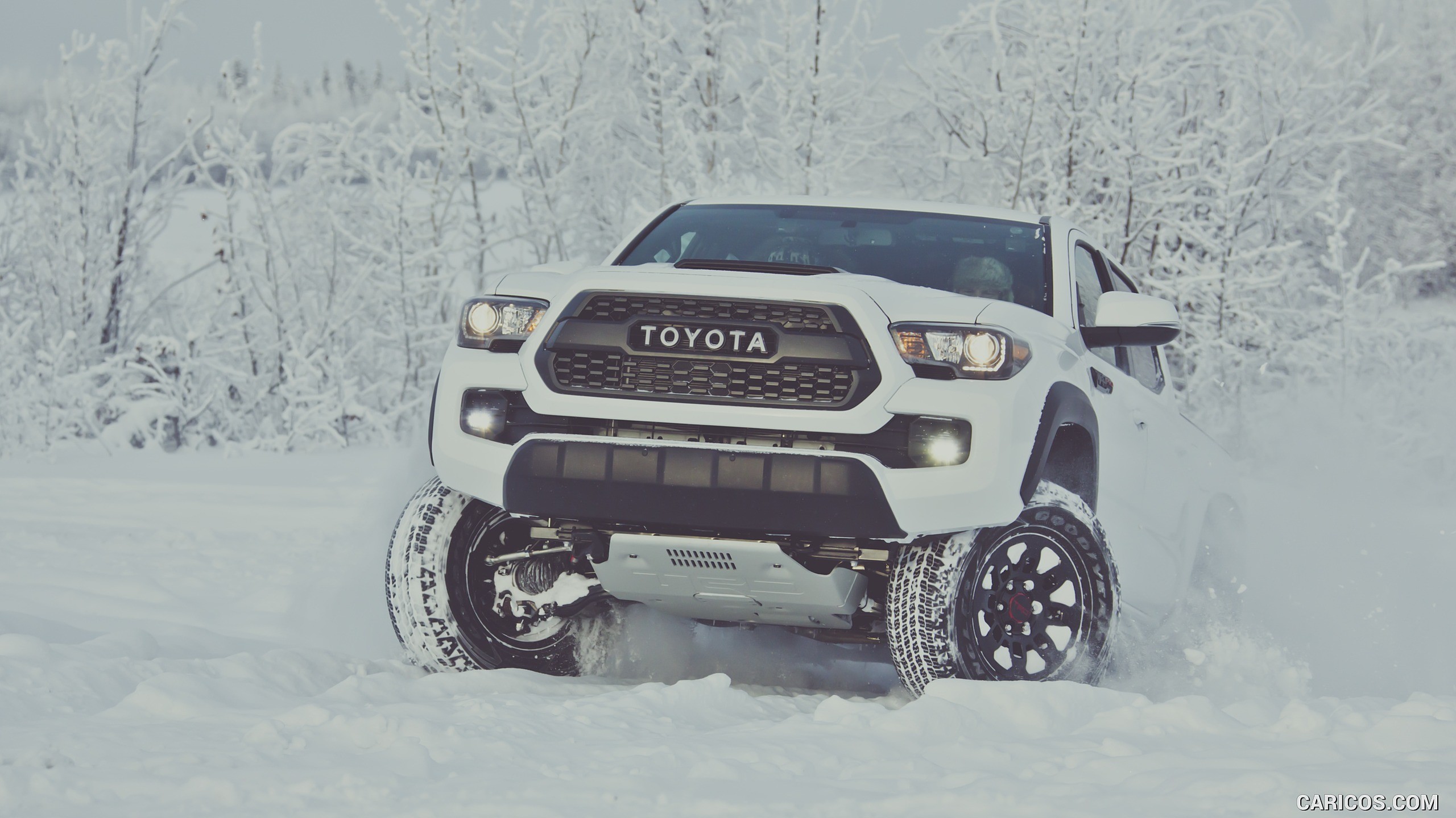 2560x1440 2017 Toyota Tacoma TRD Pro in Snow - Front | HD Wallpaper #4