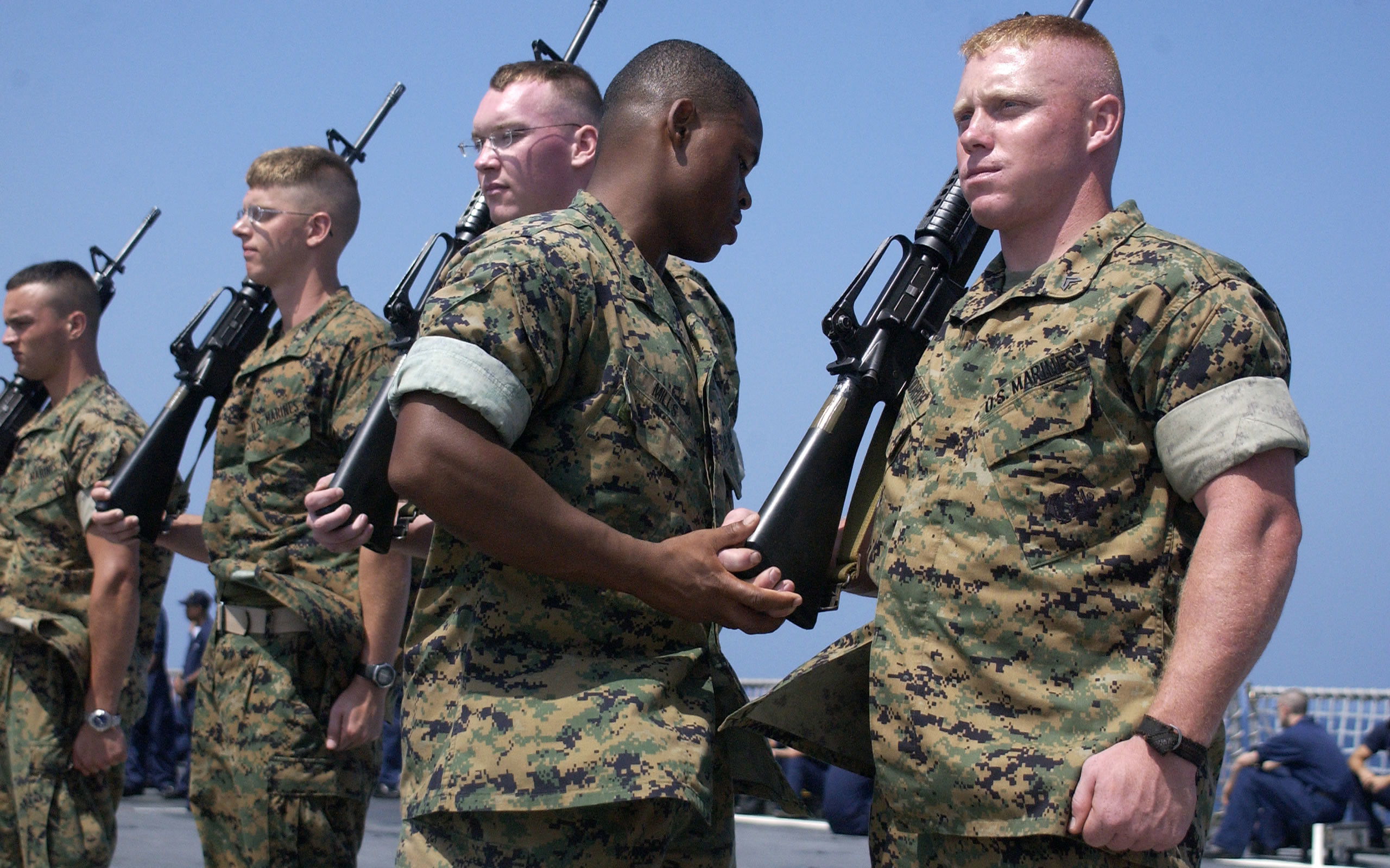 2560x1600 US Marine Corps Training