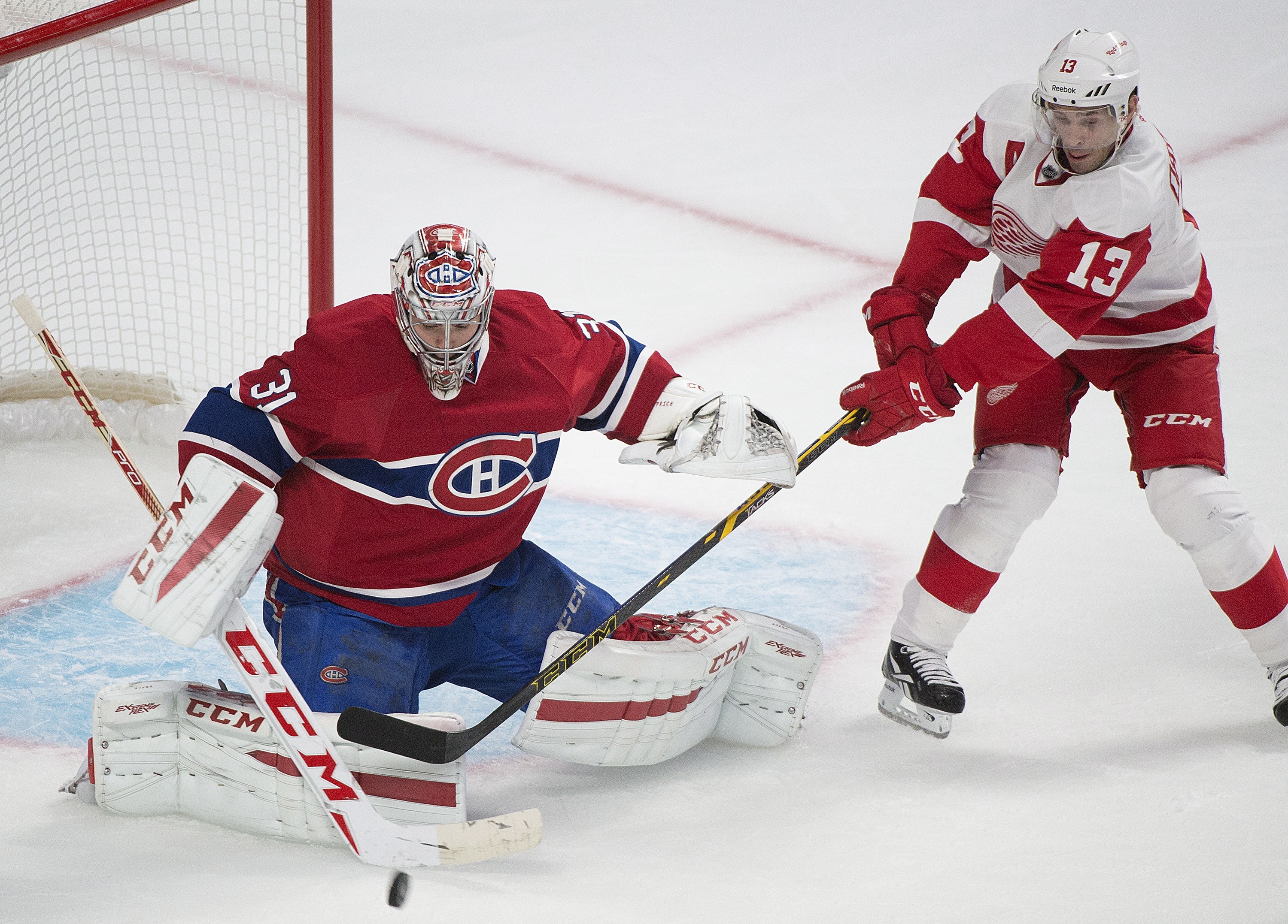 3000x2154 Montreal Canadiens goalie Carey Price makes a save against Detroit Red  Wings' Pavel Datsyuk.