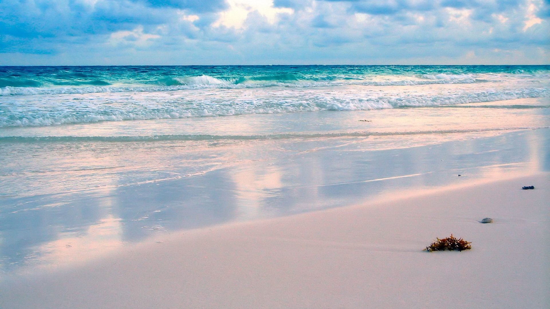 1920x1080 White sand beach | Home - Wallpapers / Photographs - Water - White sand of  beach