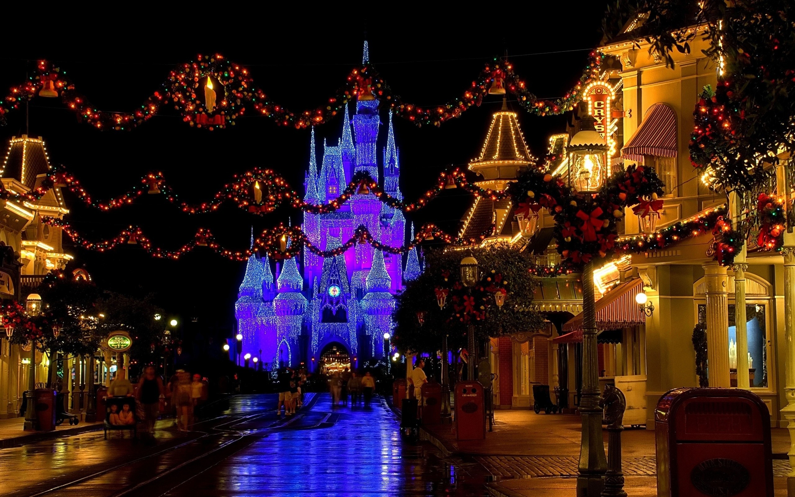 2560x1600 Cinderella Castle, Christmas Decoration, Christmas, Street, Usa,  Disneyland, Florida,