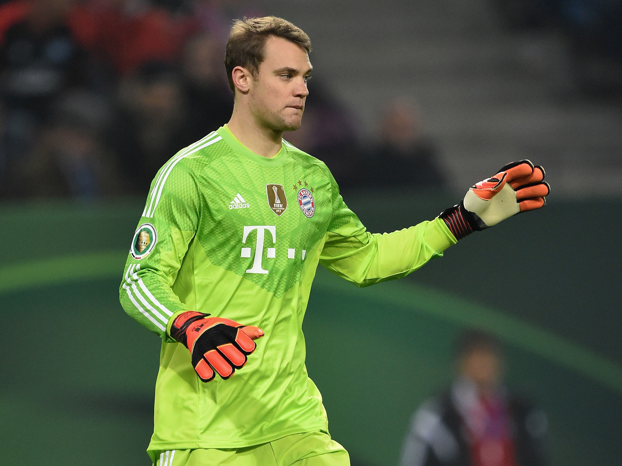 2048x1536 Video: Manuel Neuer forgets he's a goalkeeper (again) and goes on  FIFA-esque run outfield | The Independent