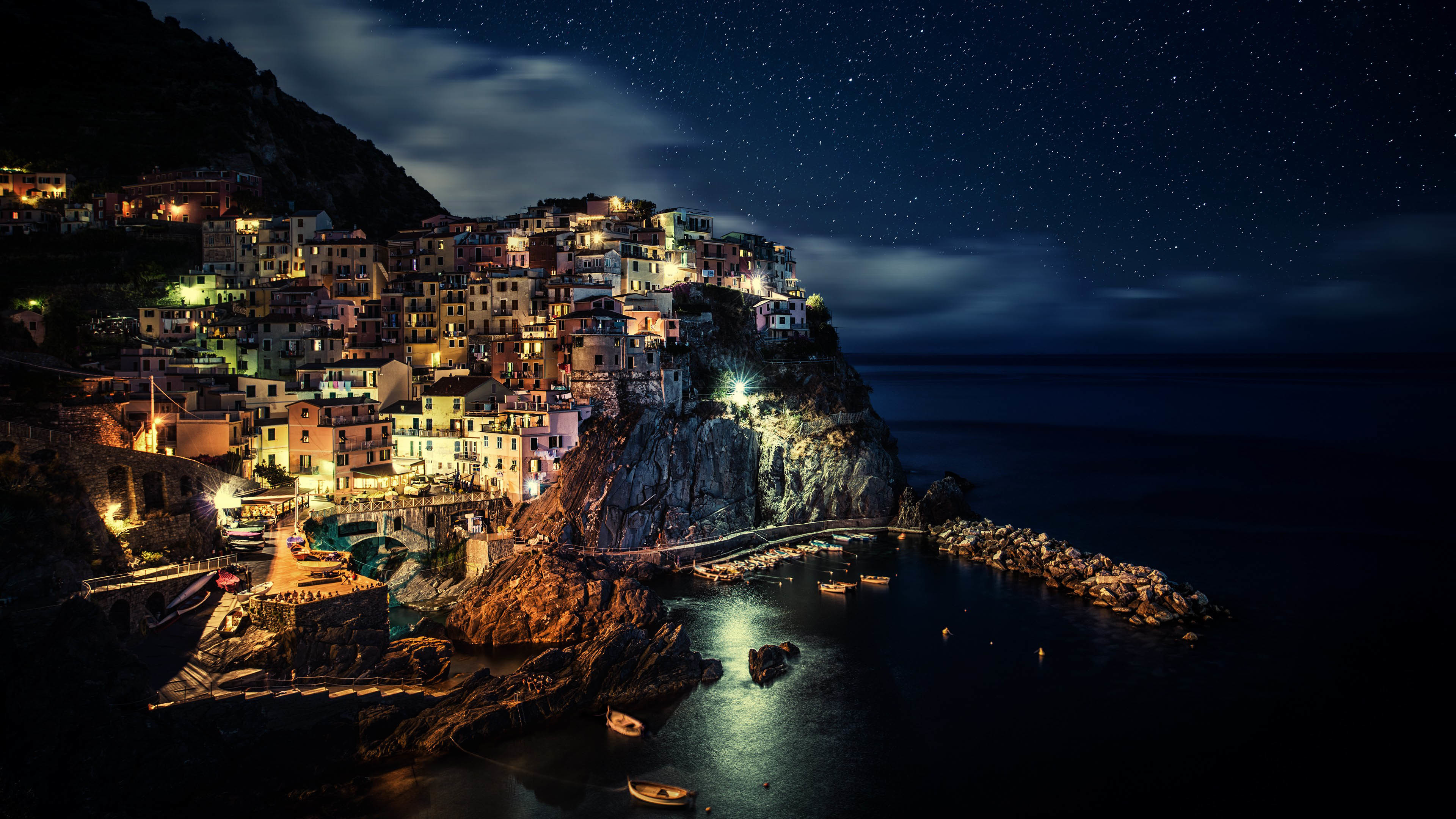 3840x2160 Beautiful Cinque Terre at Night, Italy  wallpaper