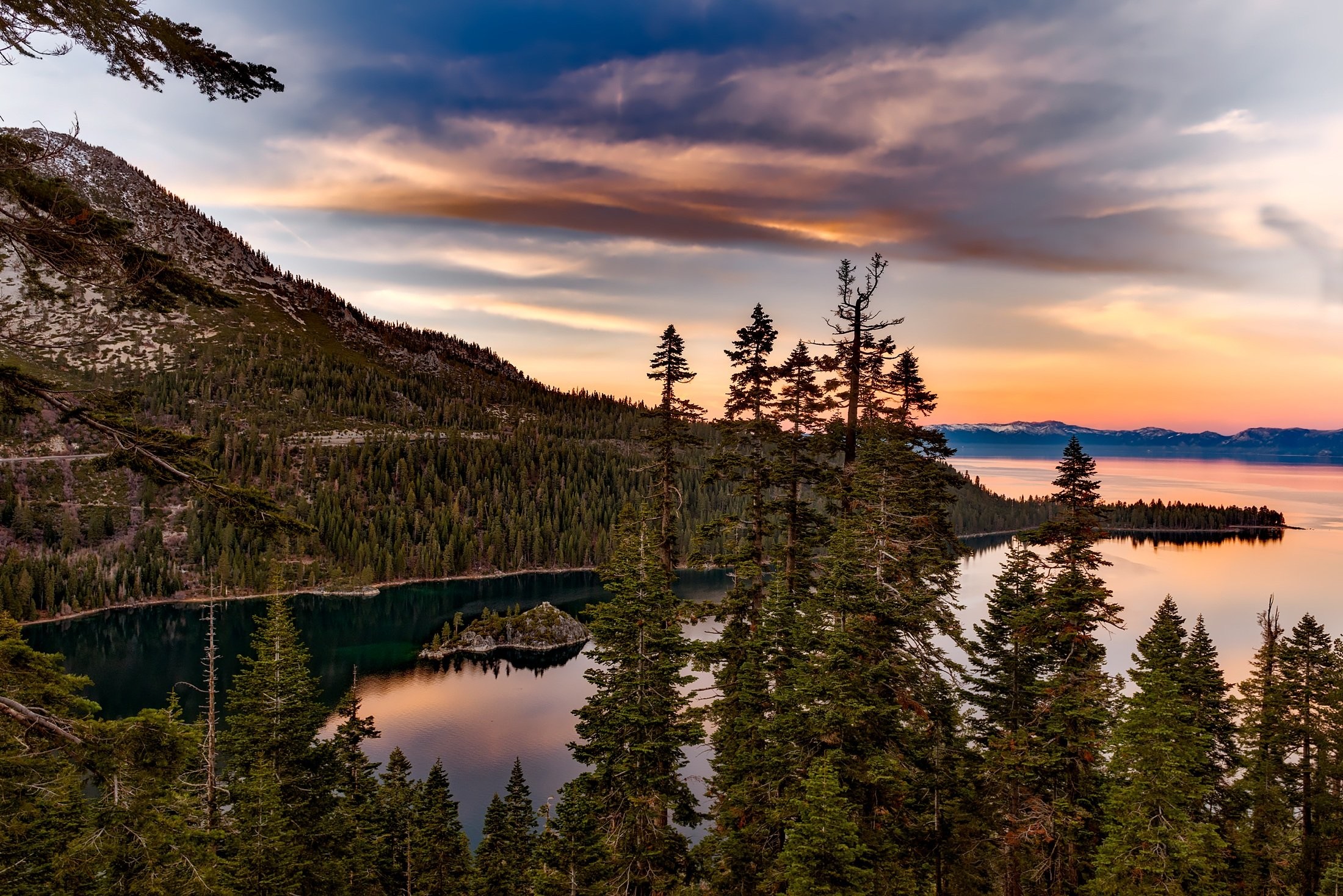 2200x1468 Lake Tahoe California Emerald Bay Water Reflection wallpaper |  |  1059414 | WallpaperUP