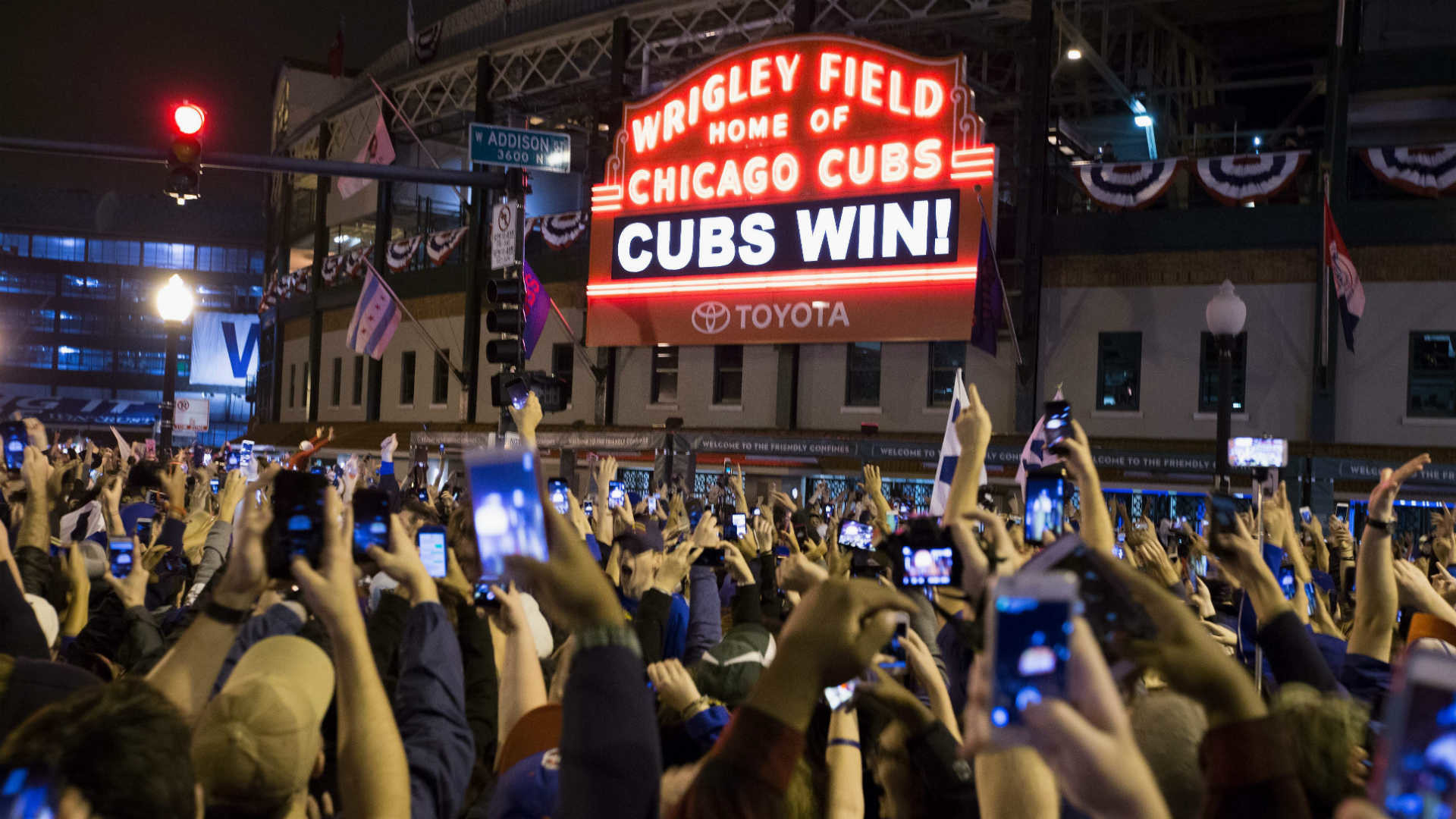 1920x1080 Cubs fan gets giant tattoo of Wrigley marquee on his head | MLB | Sporting  News