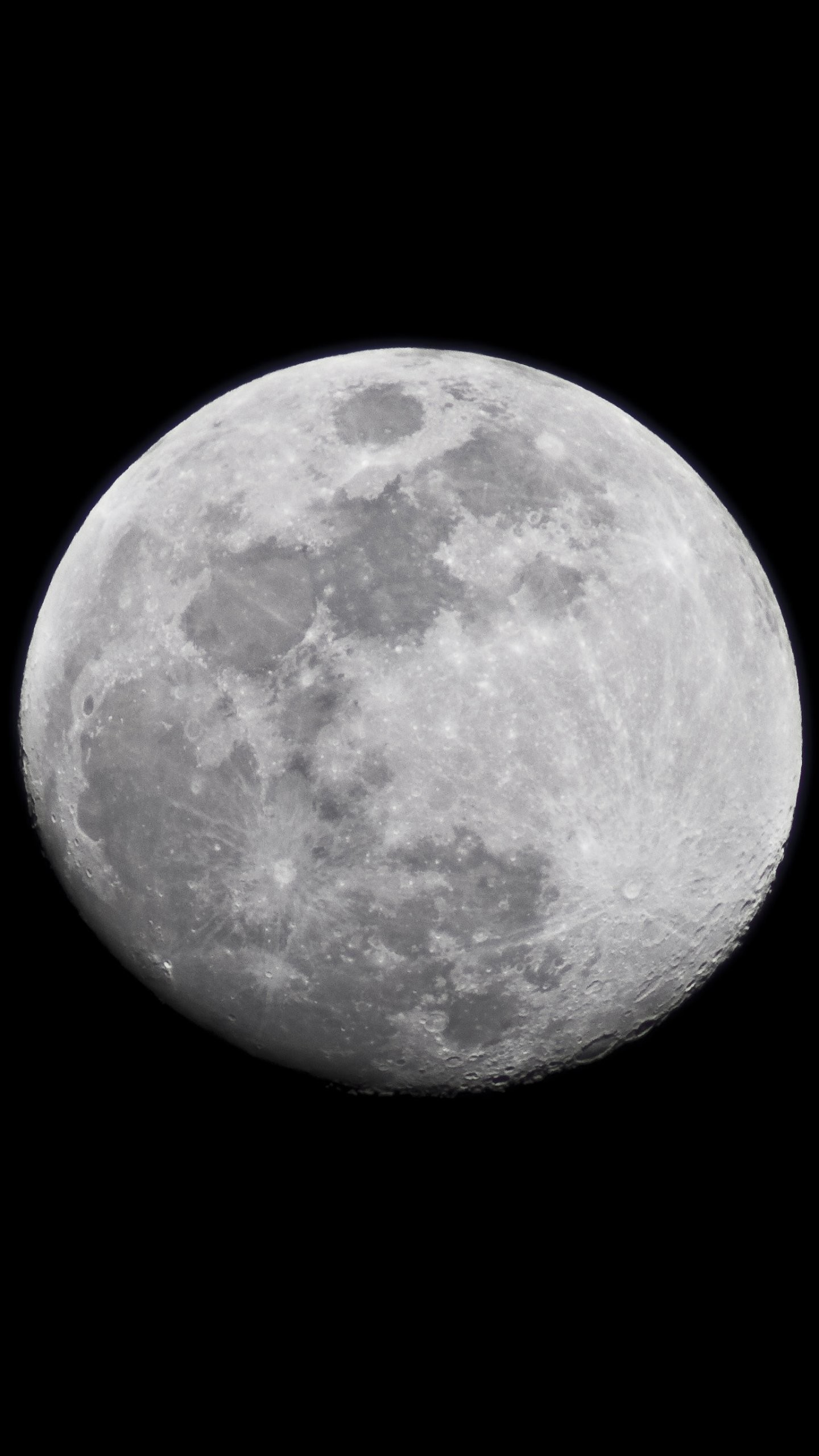 1440x2560 The Moon
