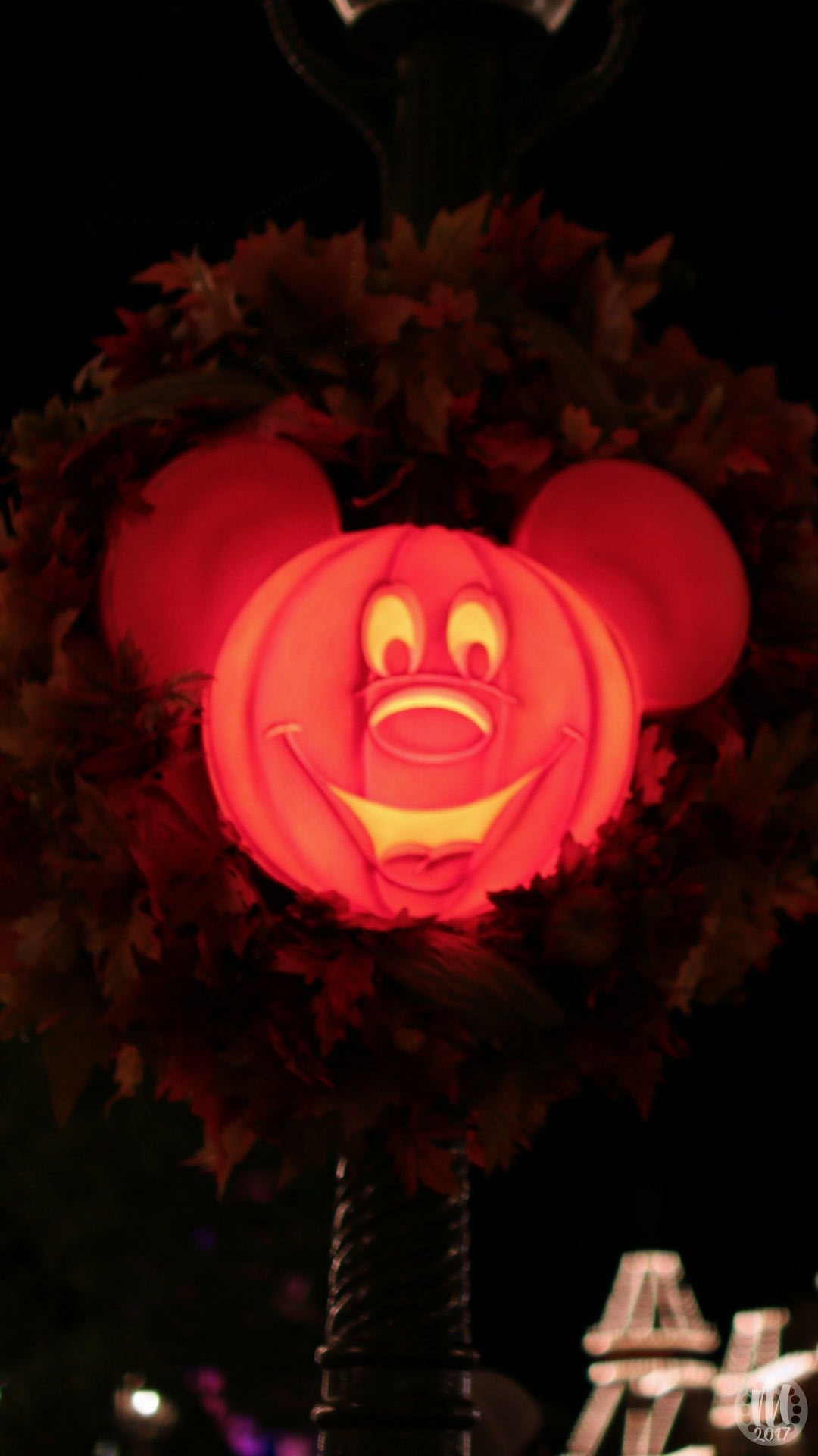 1080x1920 Disney Halloween iPhone Wallpapers - Mickey o'Lantern