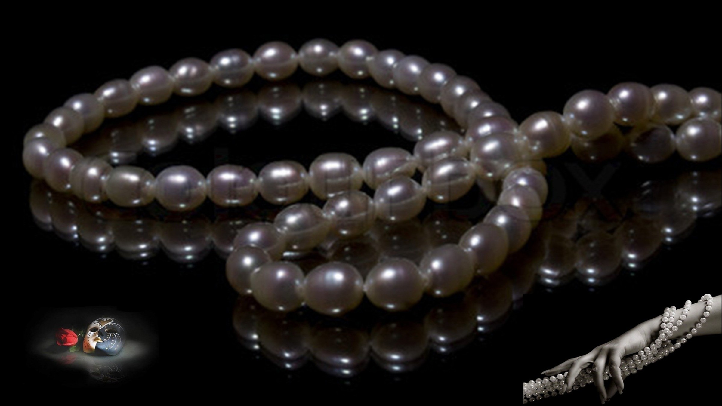2400x1350 Necklace from pearls wallpaper