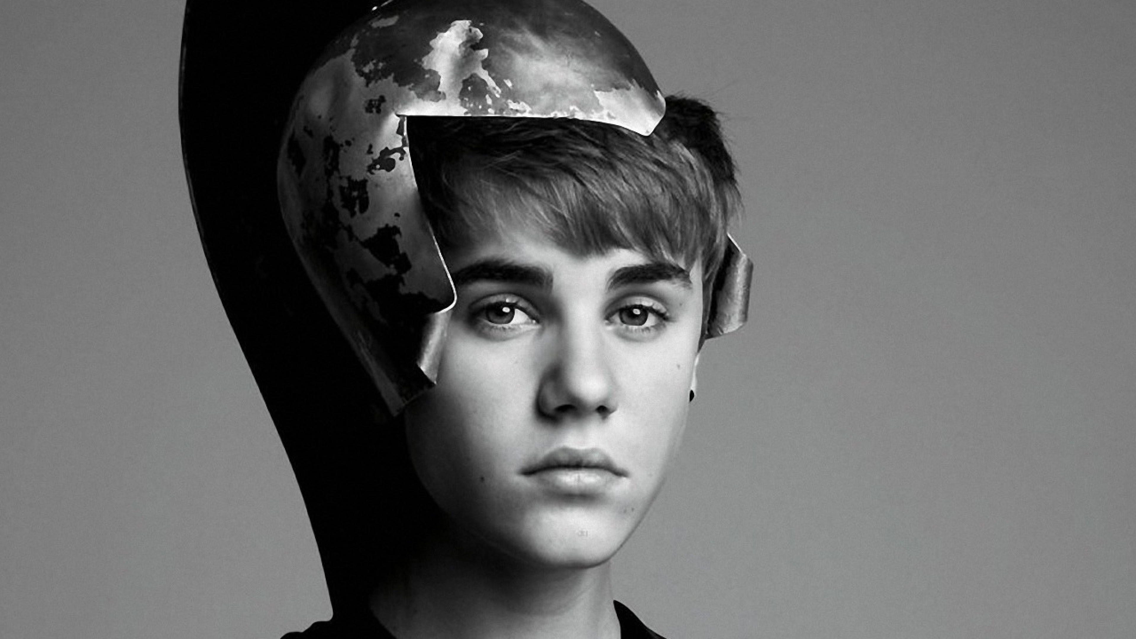3840x2160 Justin bieber person singer look black and white wallpapers.