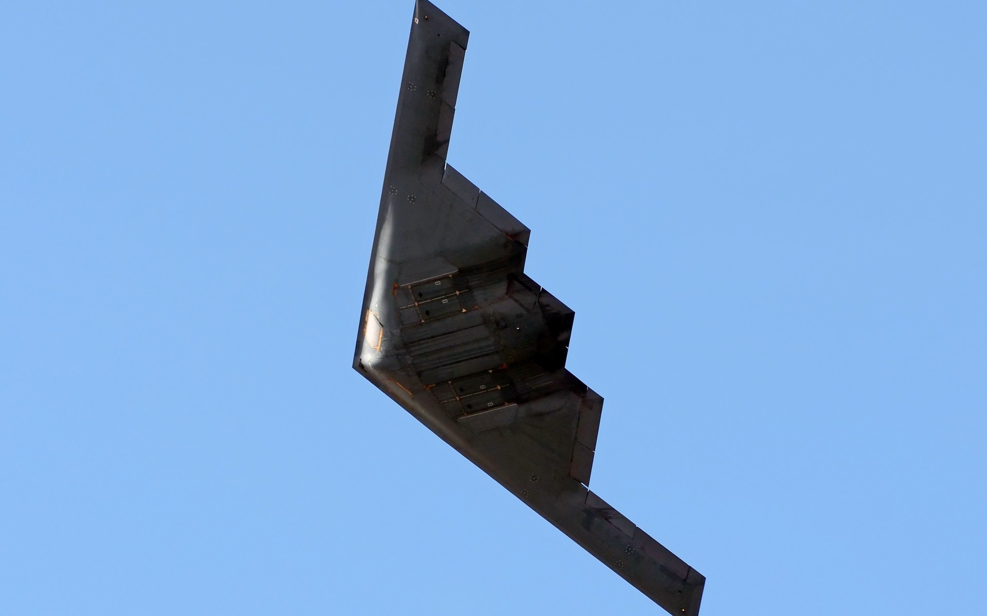 1920x1200 Stealth Fighter Flying