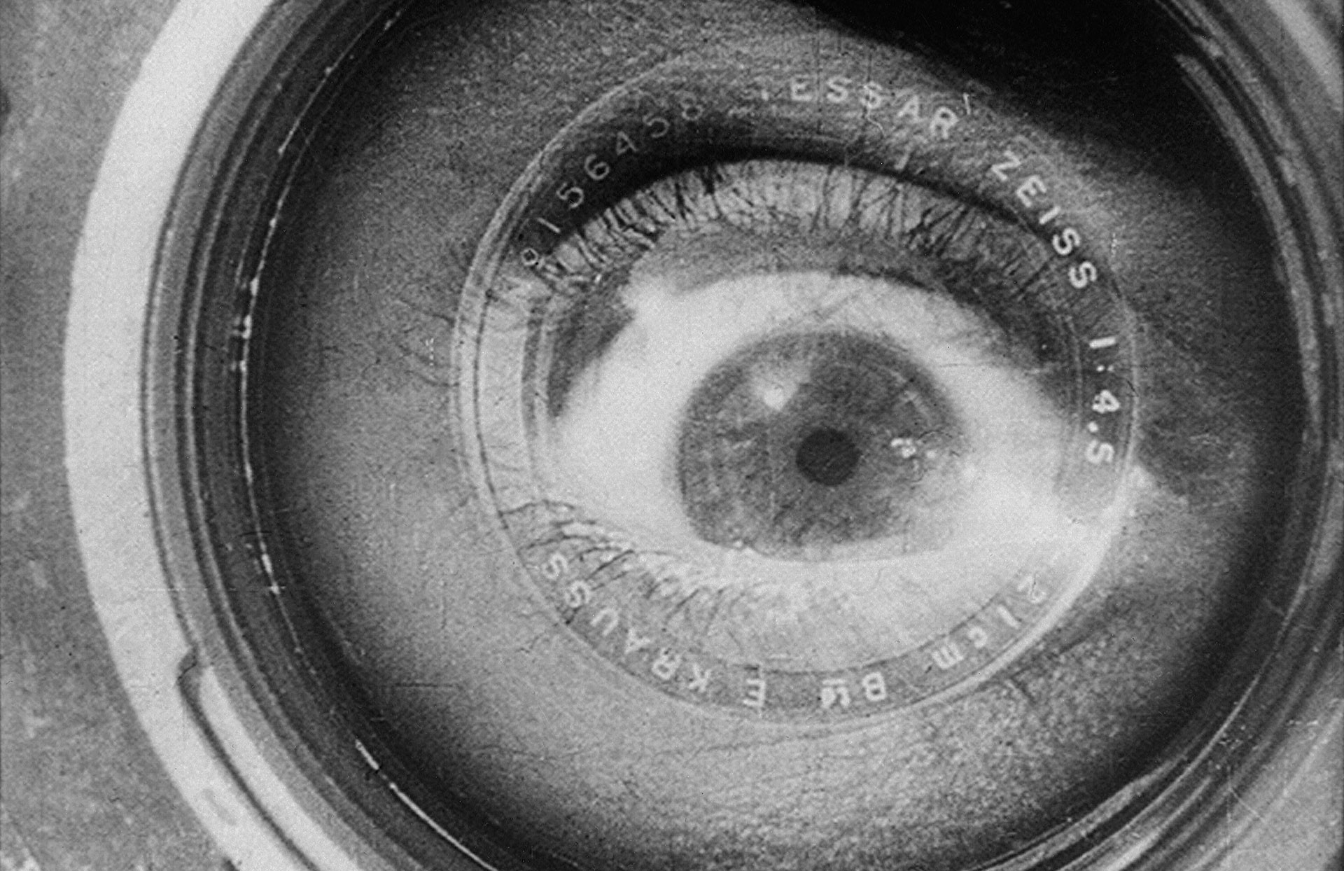 1920x1244 Man with a Movie Camera
