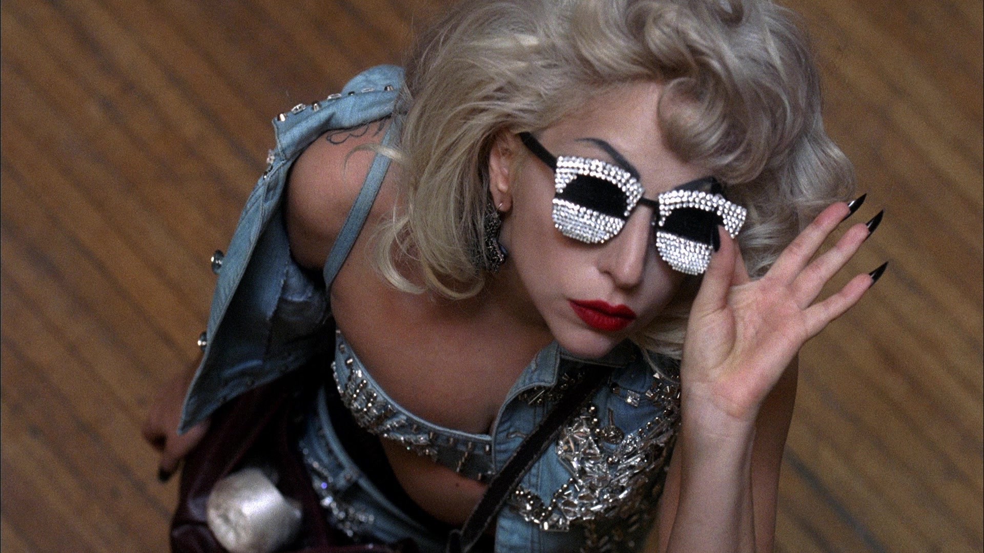 1920x1080 Lady Gaga - Marry The Night (Official Video)