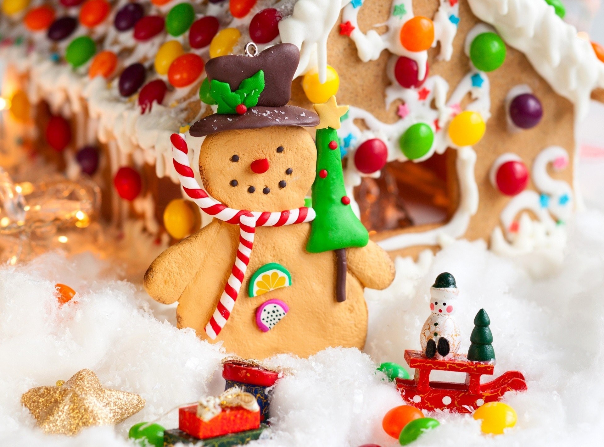 1920x1422 gingerbread snowman toys gingerbread house