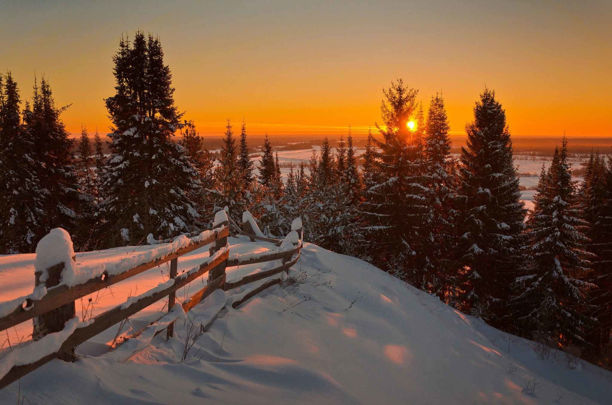 2048x1356 Sunrise Sunset Winter Fence Nature Landscape Snow HD Wallpapers For Desktop
