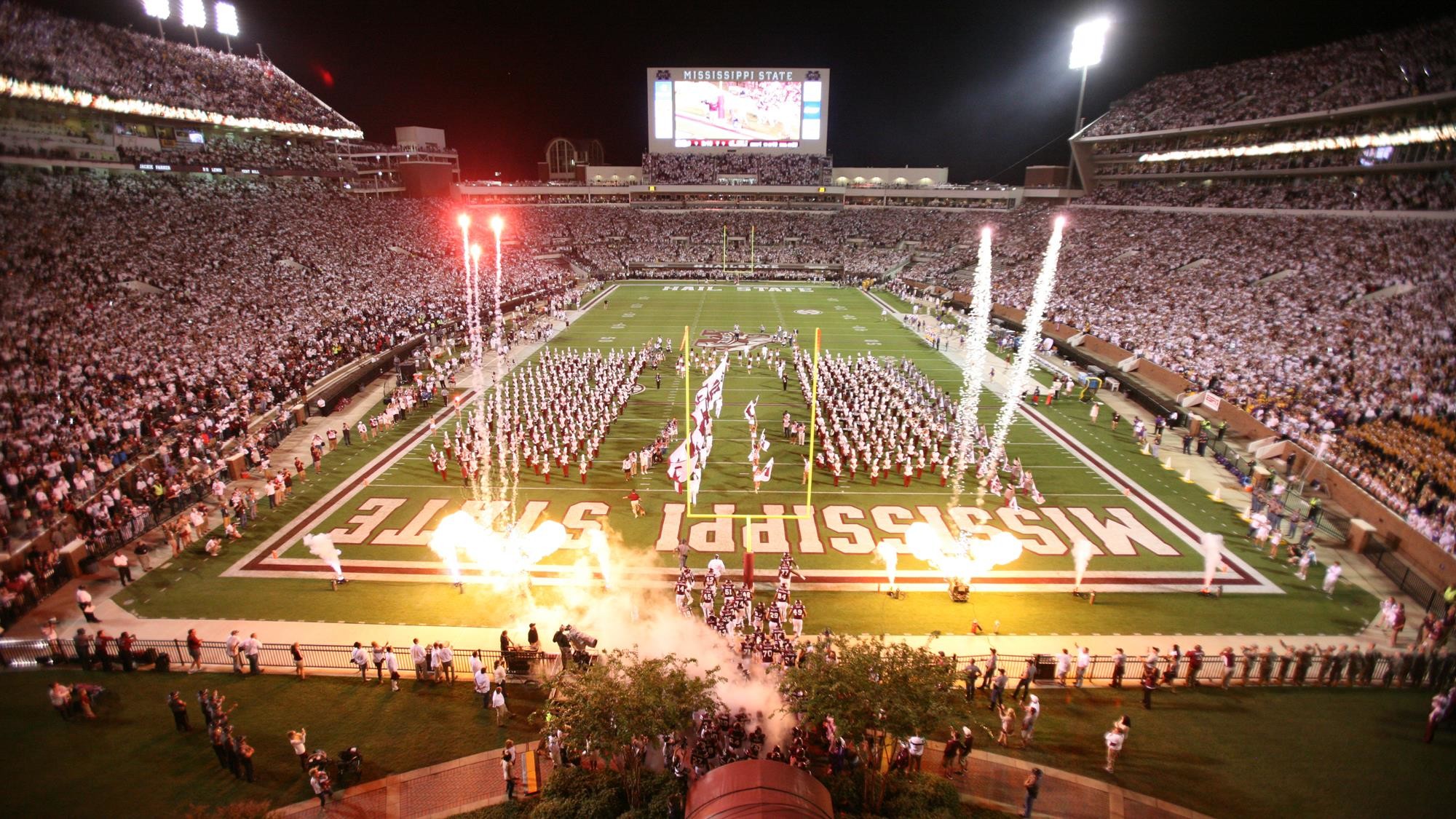 2000x1125 What They Say About Davis Wade Stadium