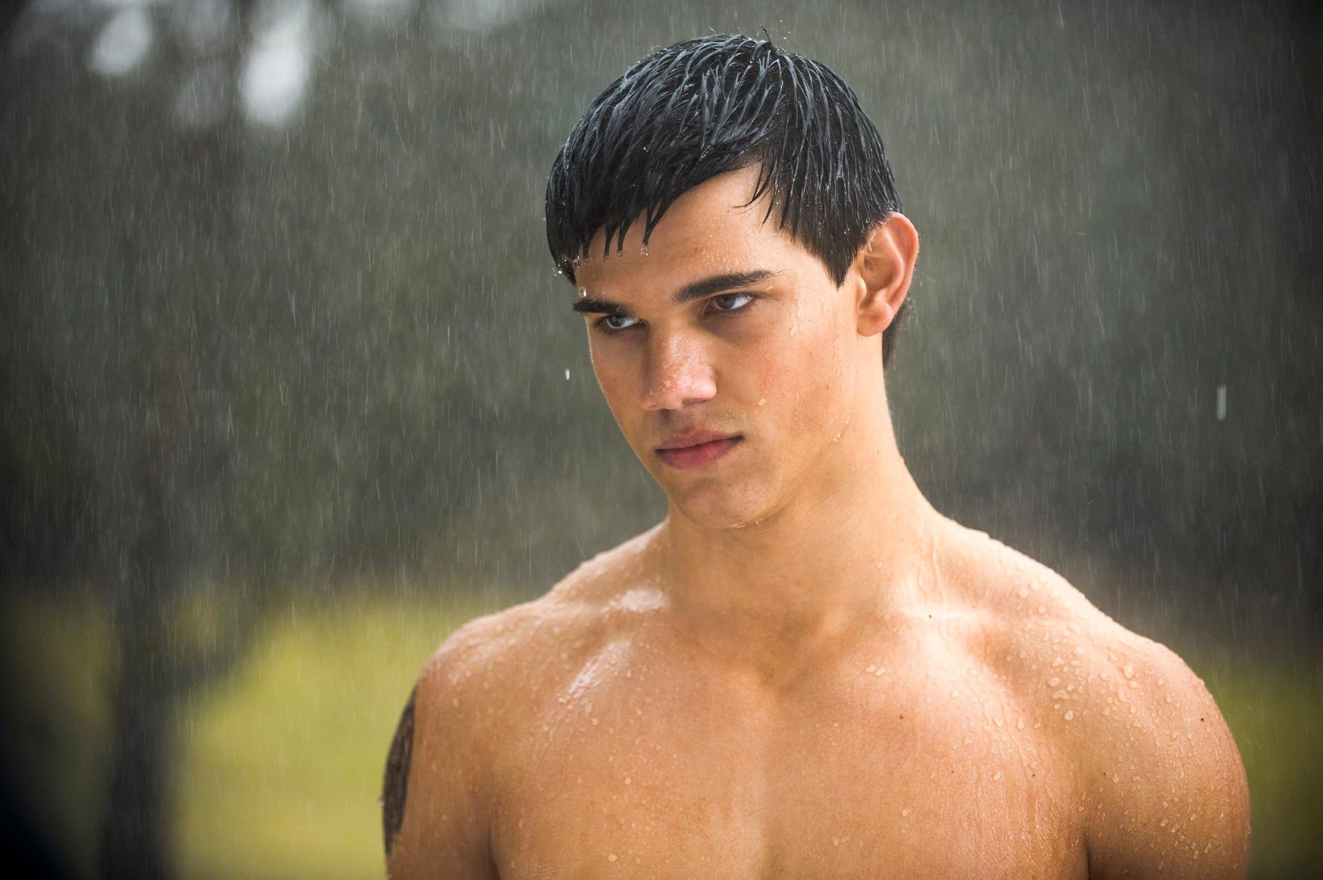 1920x1278 Shirtless Taylor Lautner hd wallpapers | Background HD Wallpaper for .