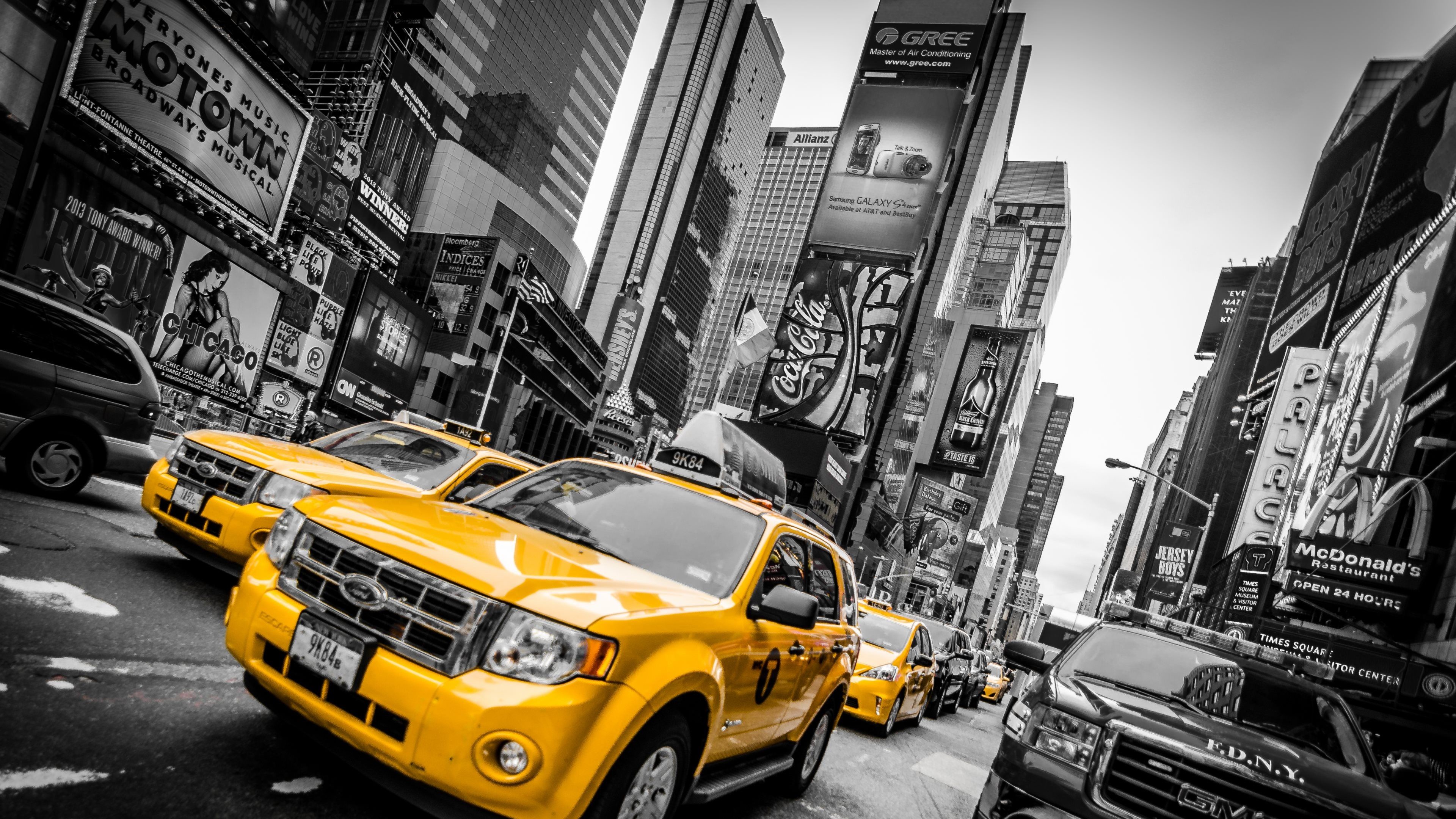 3840x2160 Yellow Cabs in New York Times Square Wallpapers :: HD Wallpapers