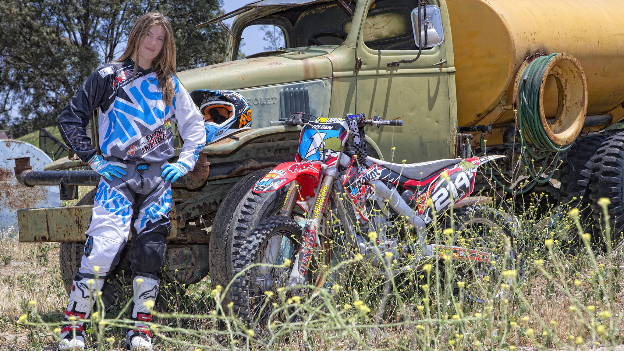 2048x1152 Vicki Golden joined the Metal Mulisha team this week, becoming the first  female team rider