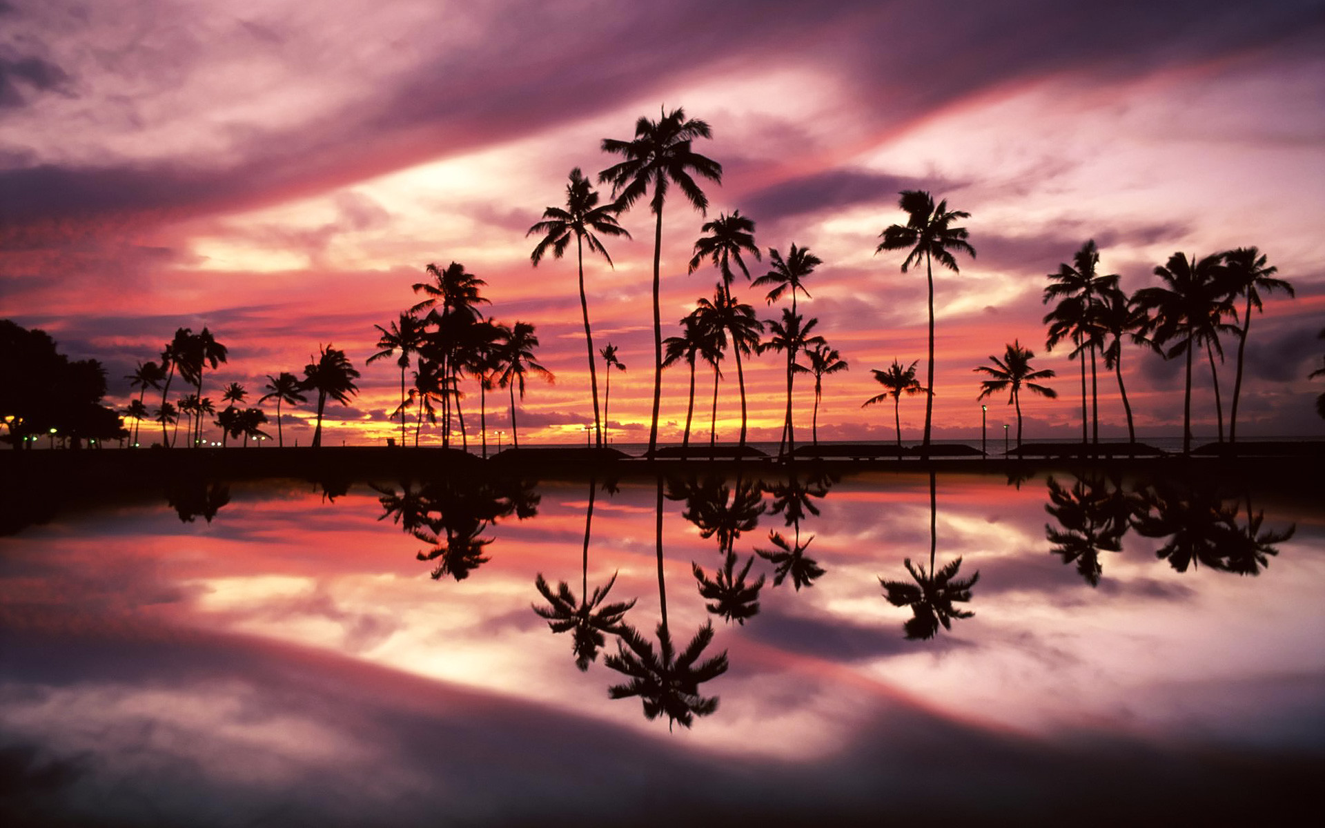 1920x1200 Sunset over the Ala Moana Beach Park, Honolulu, Oahu, Hawaii - wallpaper - Beach  Wallpapers