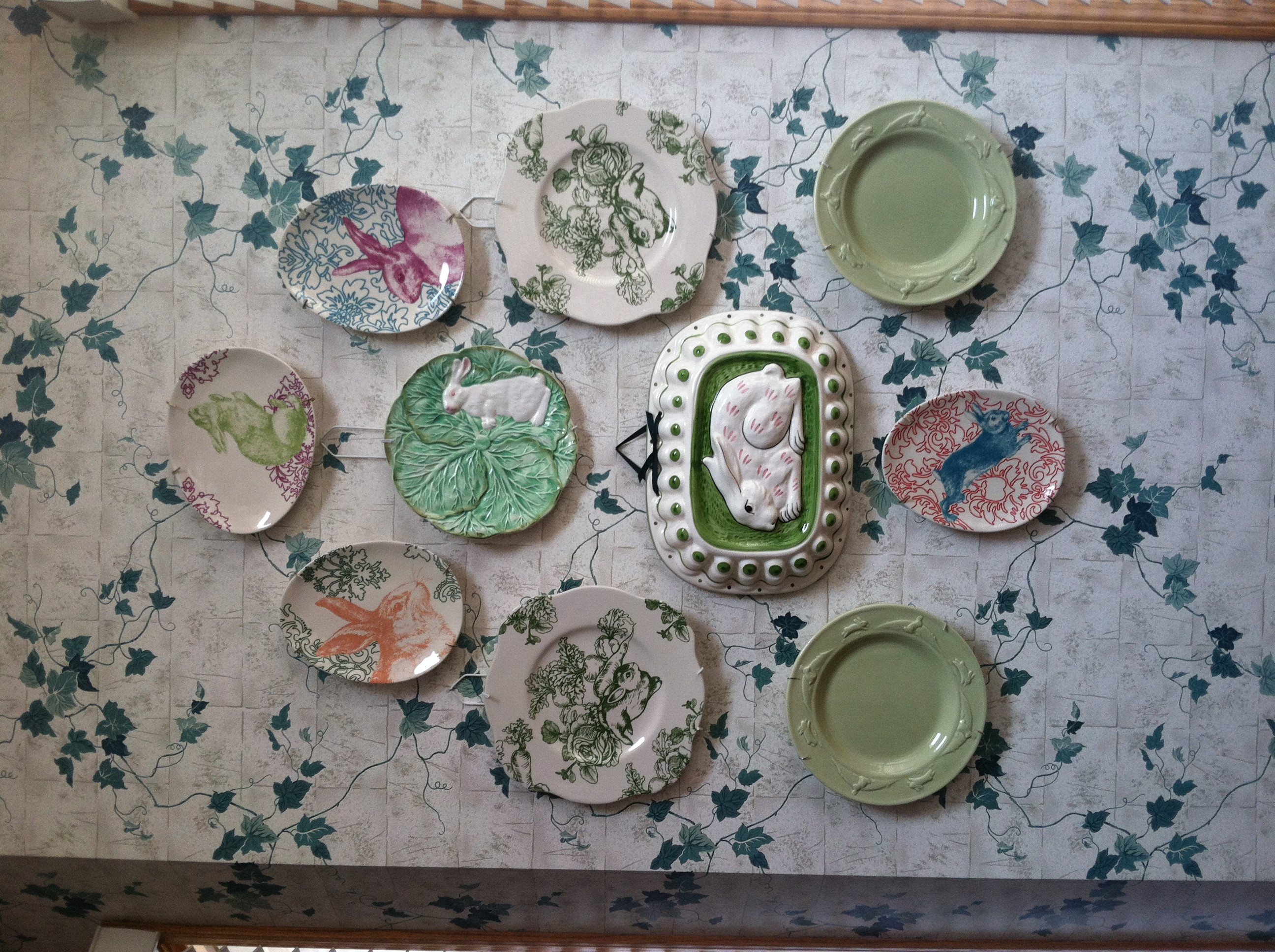 2592x1936 A wall of my favorite bunny plates on a backdrop of my vintage ivy wallpaper