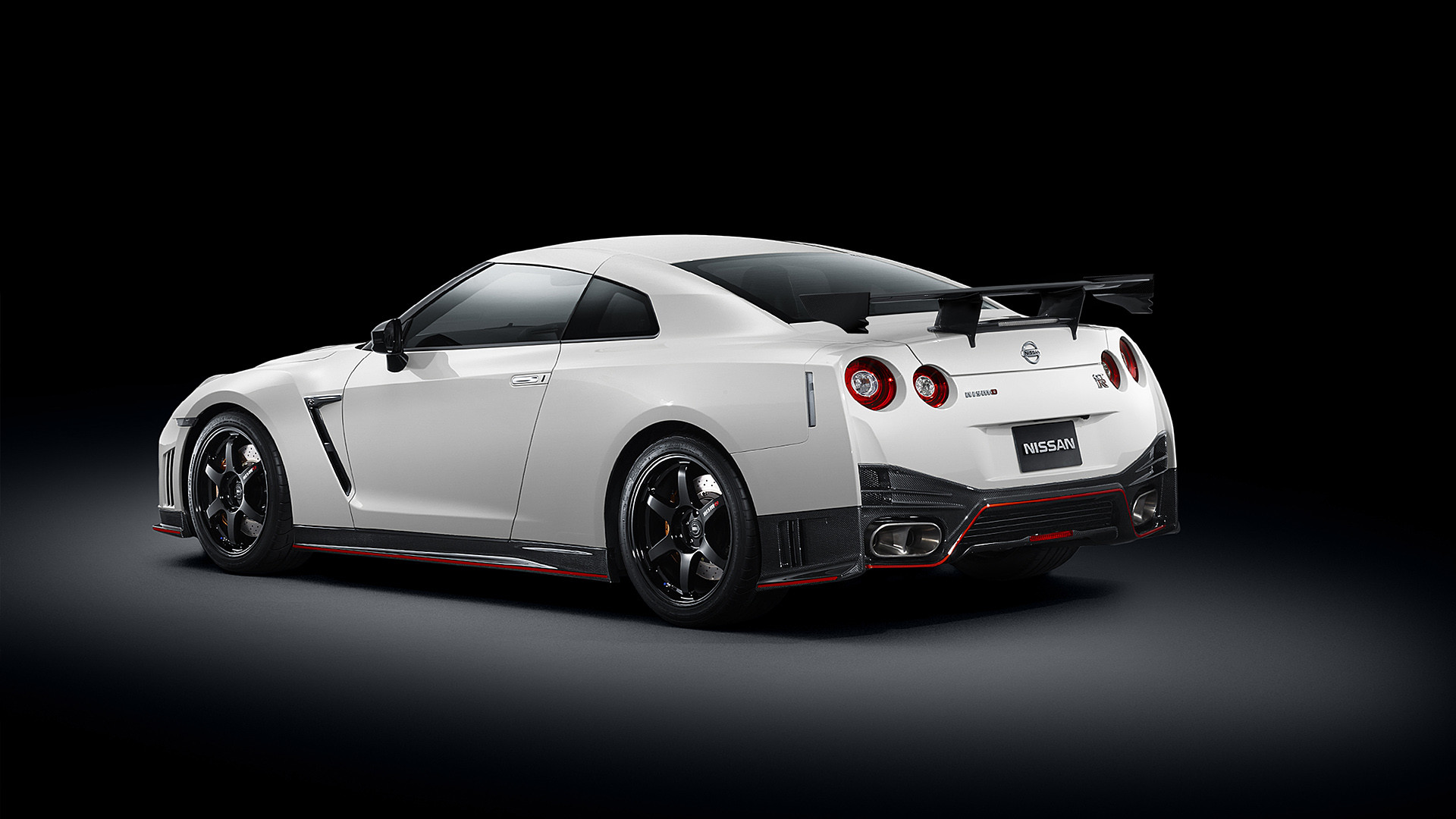1920x1080 2015 Nissan GT-R Nismo picture