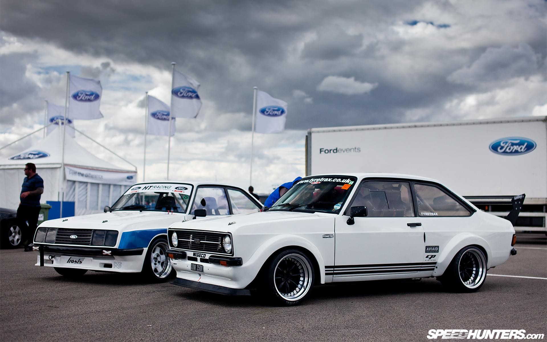 1920x1200 Ford Escort Wallpapers