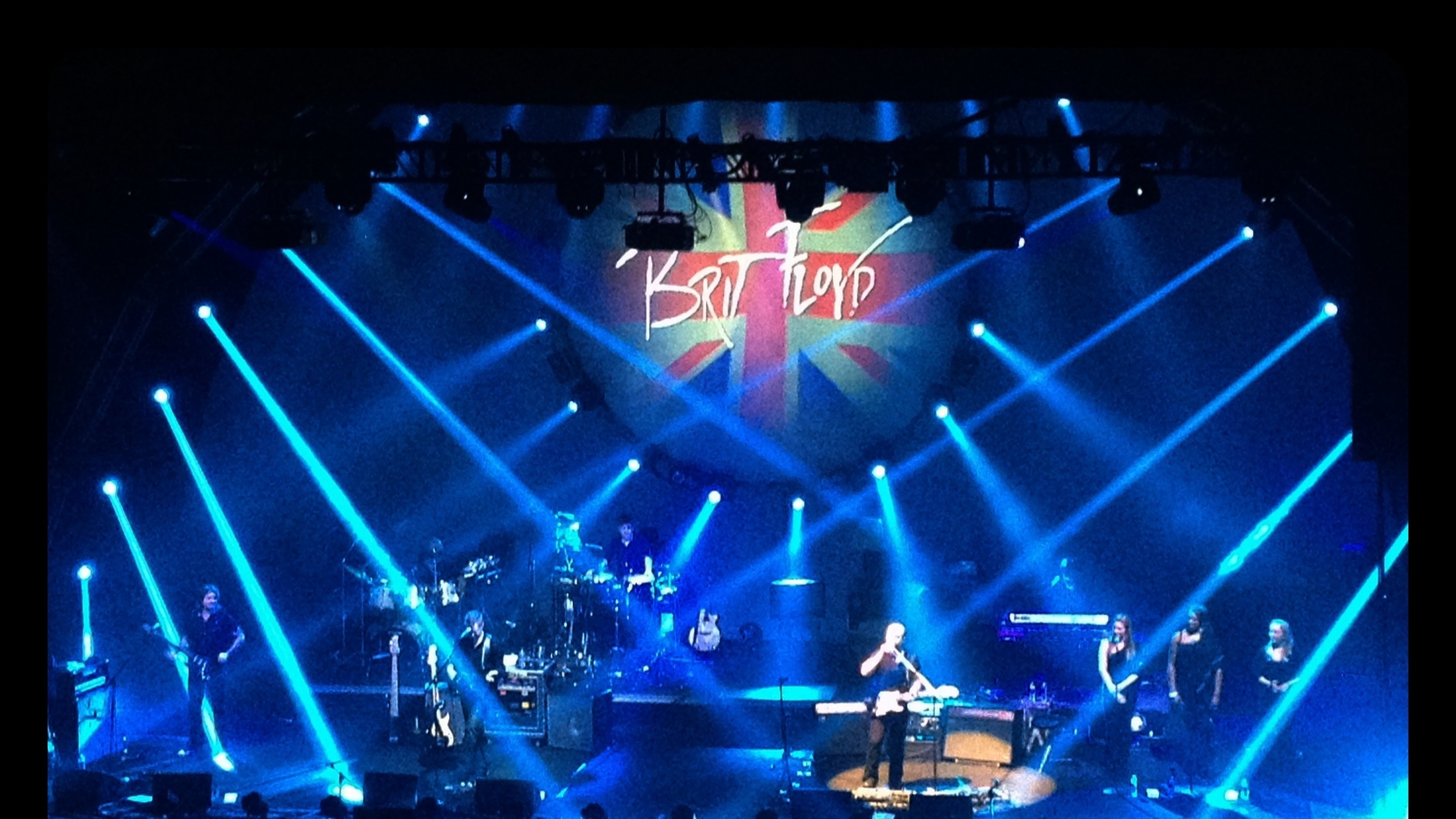 3268x1838 Brit Floyd - The Pink Floyd Tribute Show - Live From Liverpool 2011