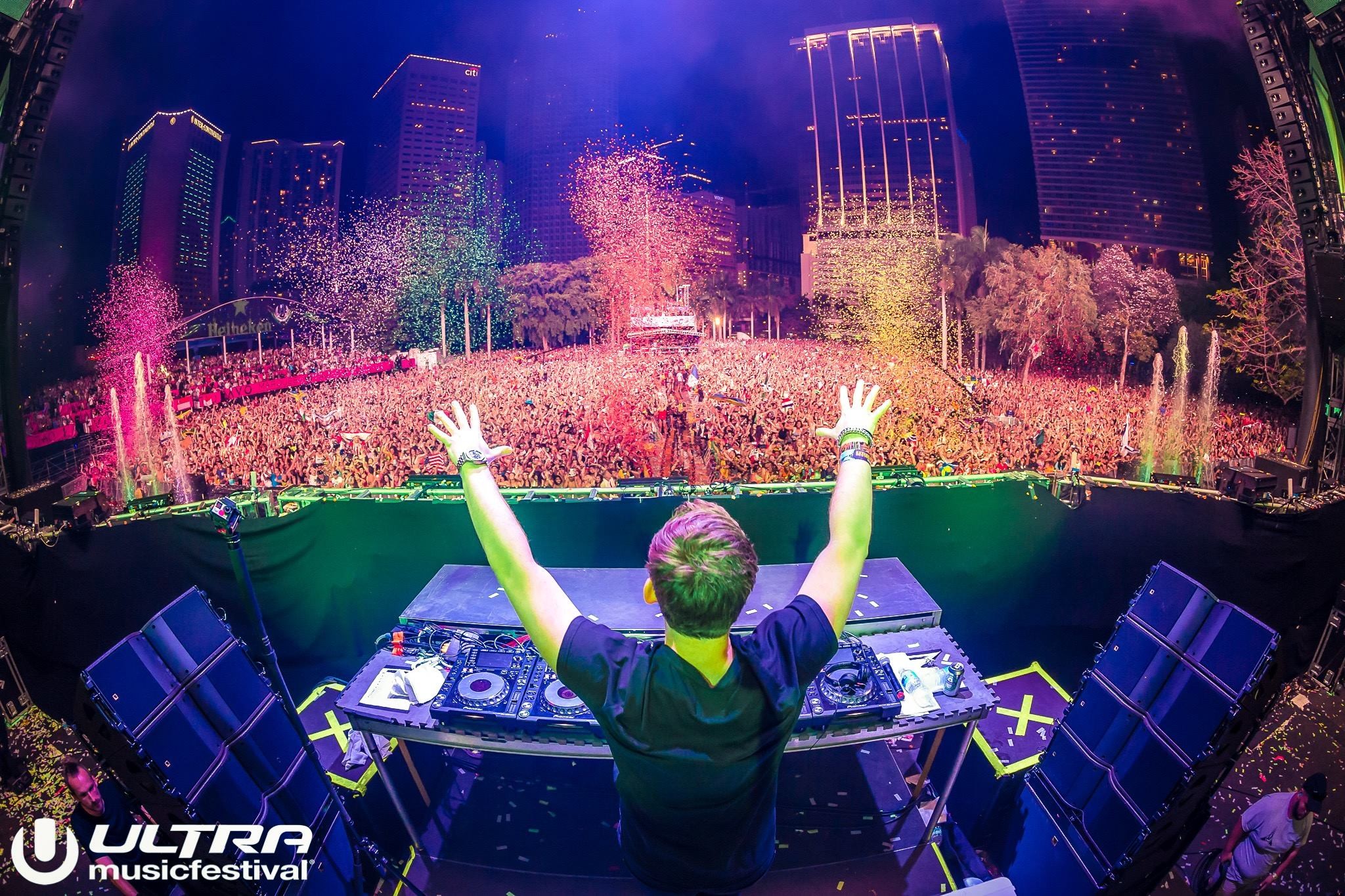 2048x1365 Hardwell Live @ Ultra 2015 HD Wallpaper | Background Image |  |  ID:597962 - Wallpaper Abyss