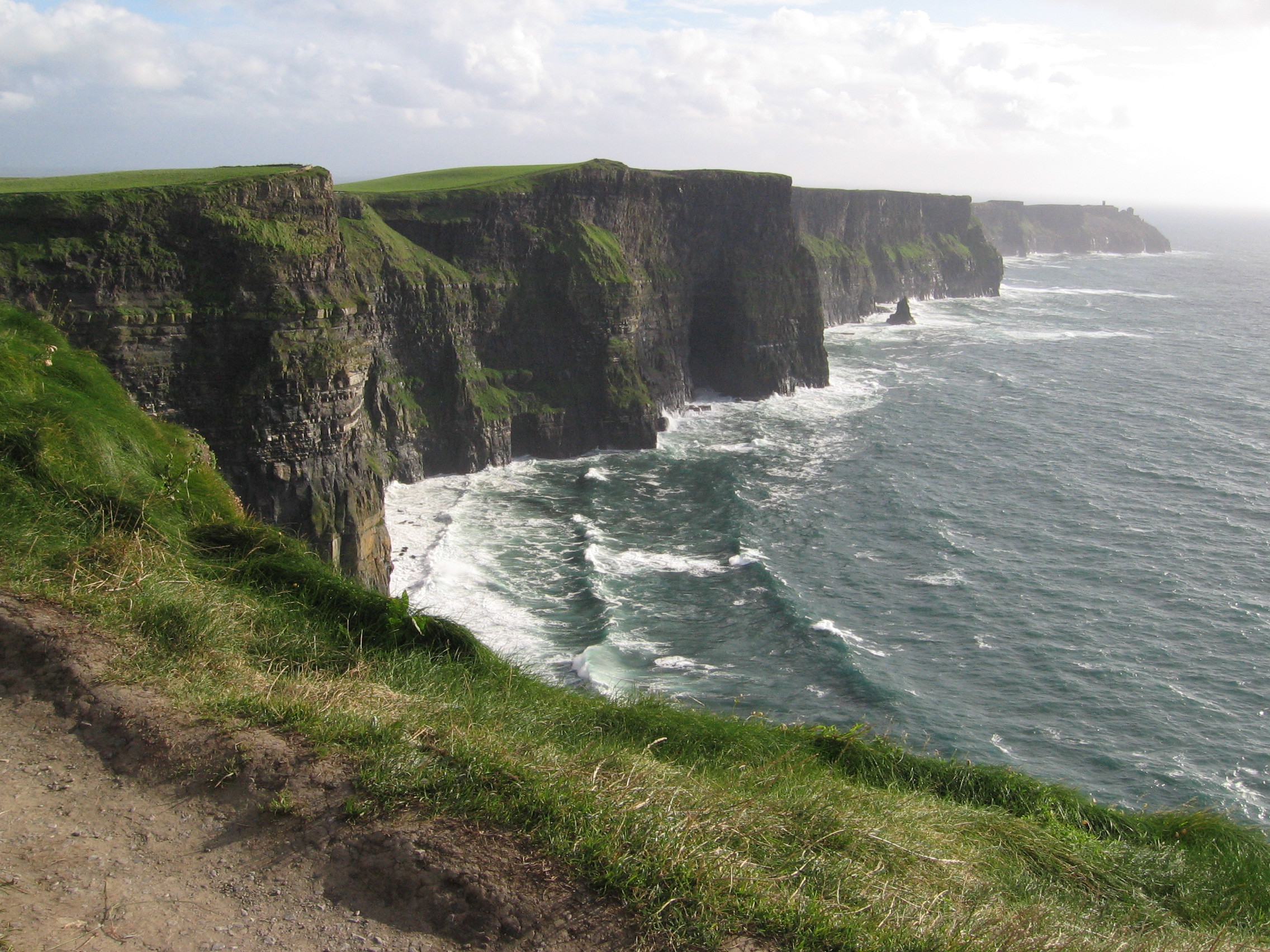 2272x1704 Cliffs of Moher, Liscannor, Co. Clare, Ireland