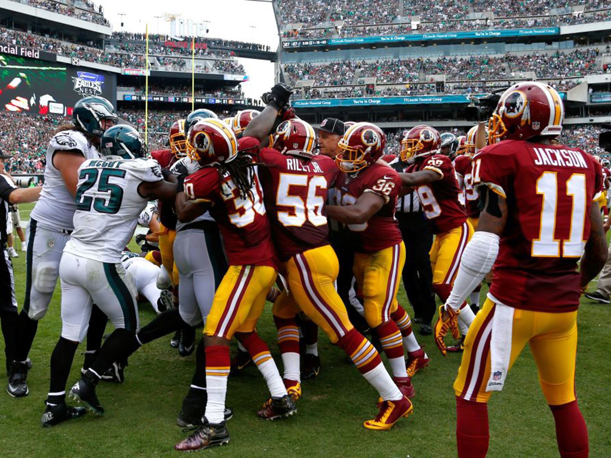 2048x1536 Philadelphia Eagles and Washington Redskins engage in mass brawl after  Chris Baker's late hit on Nick Foles | The Independent