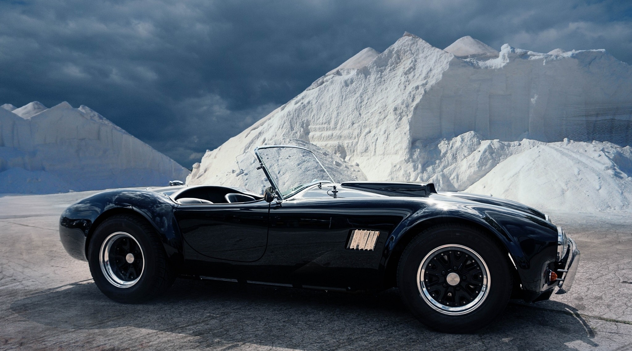 2048x1140 Ac Cobra, Black, Side View, Cars, Winter, Snow